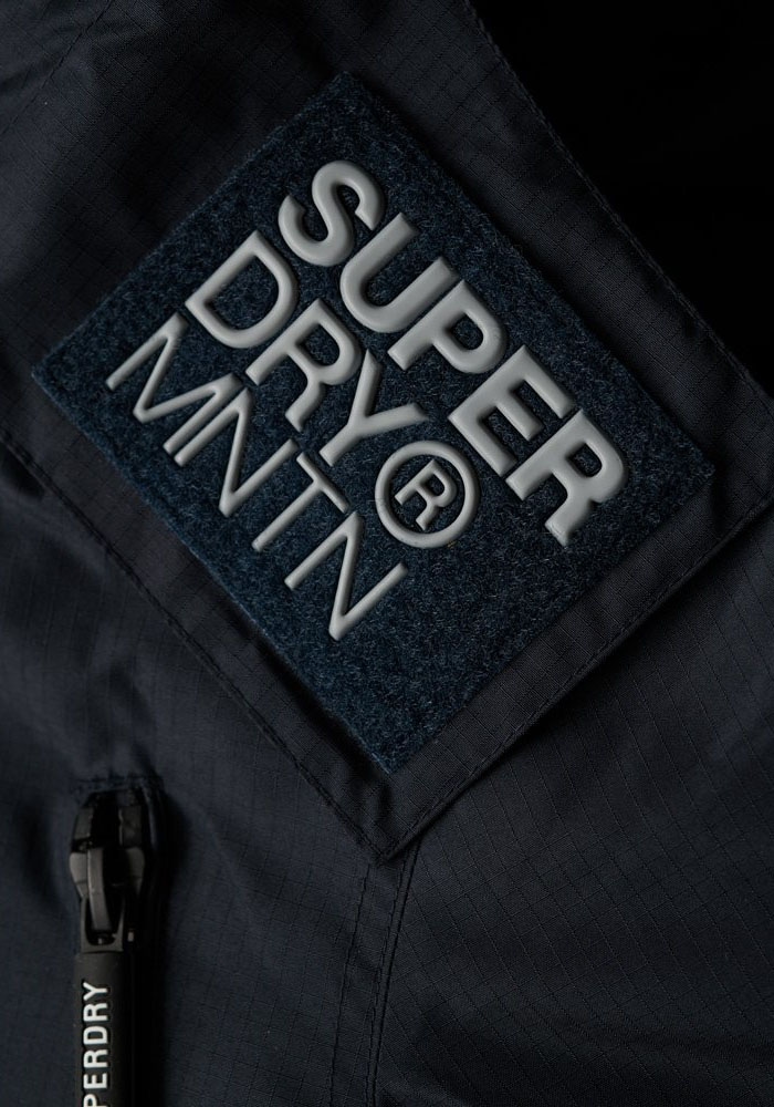 Superdry Outdoorjacke »HOODED MTN WINDBREAKER JACKET«, mit Kapuze