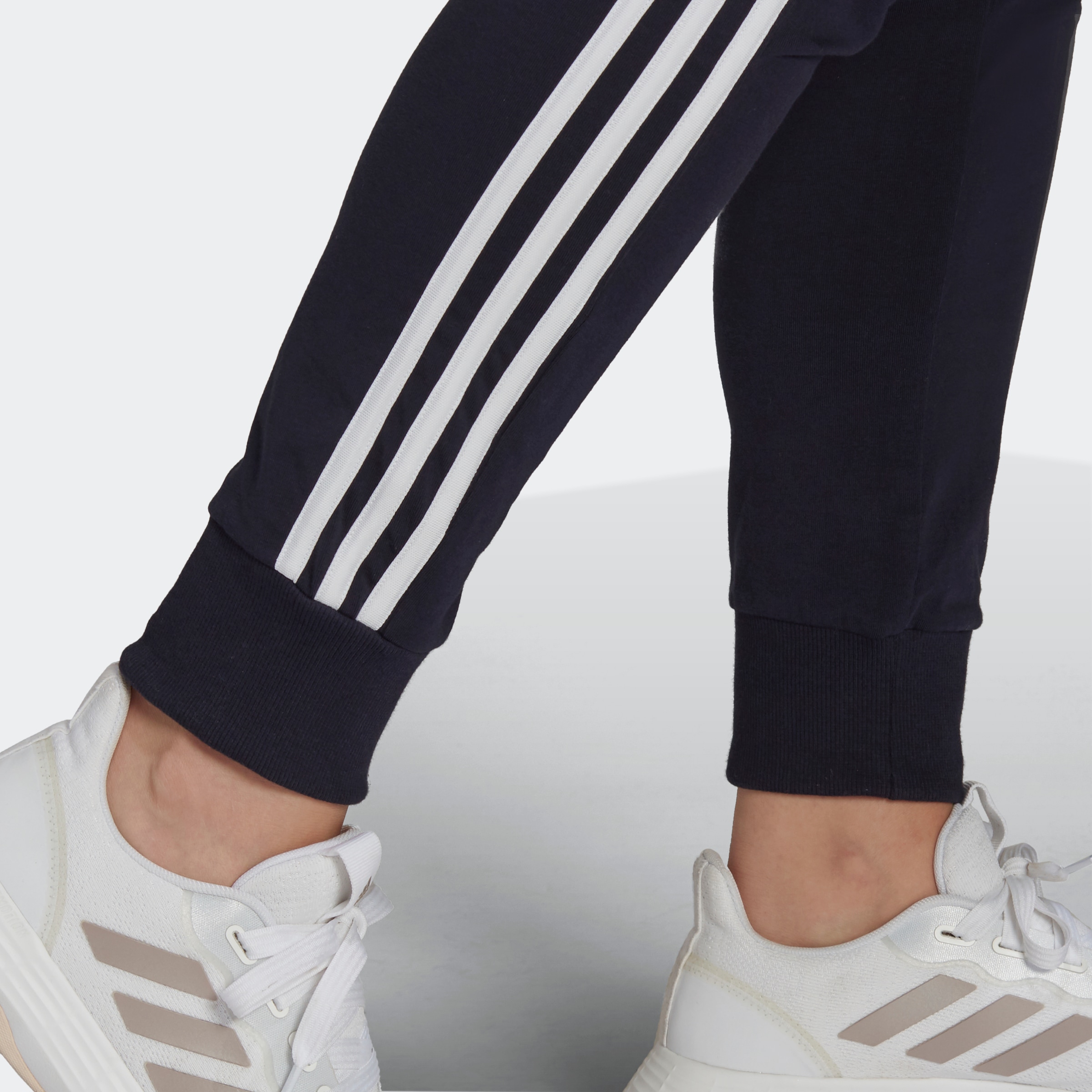adidas Sportswear Sporthose »ESSENTIALS SINGLE JERSEY 3STREIFEN HOSE«, (1 tlg.)
