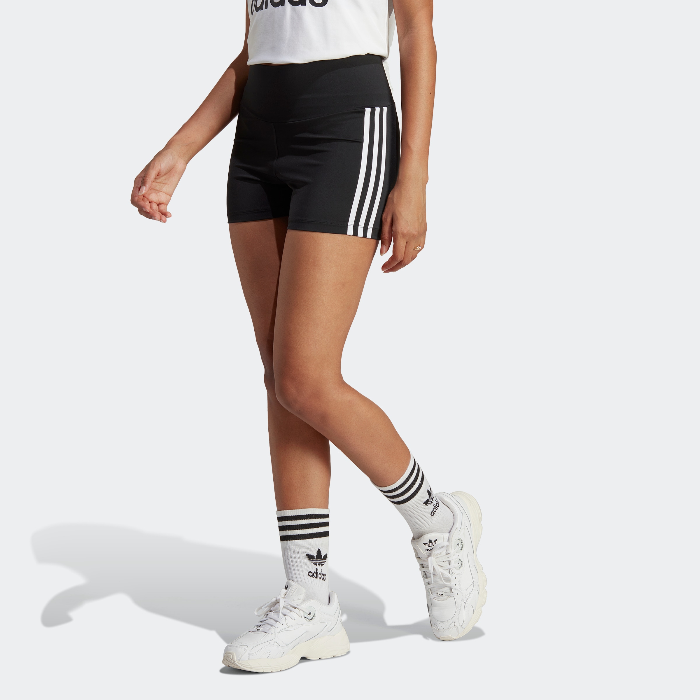 Luxuriöses Gefühl adidas Originals Shorts »ADICOLOR TRACEABLE«, bei online Jelmoli-Versand CLASSICS tlg.) Schweiz (1 kaufen