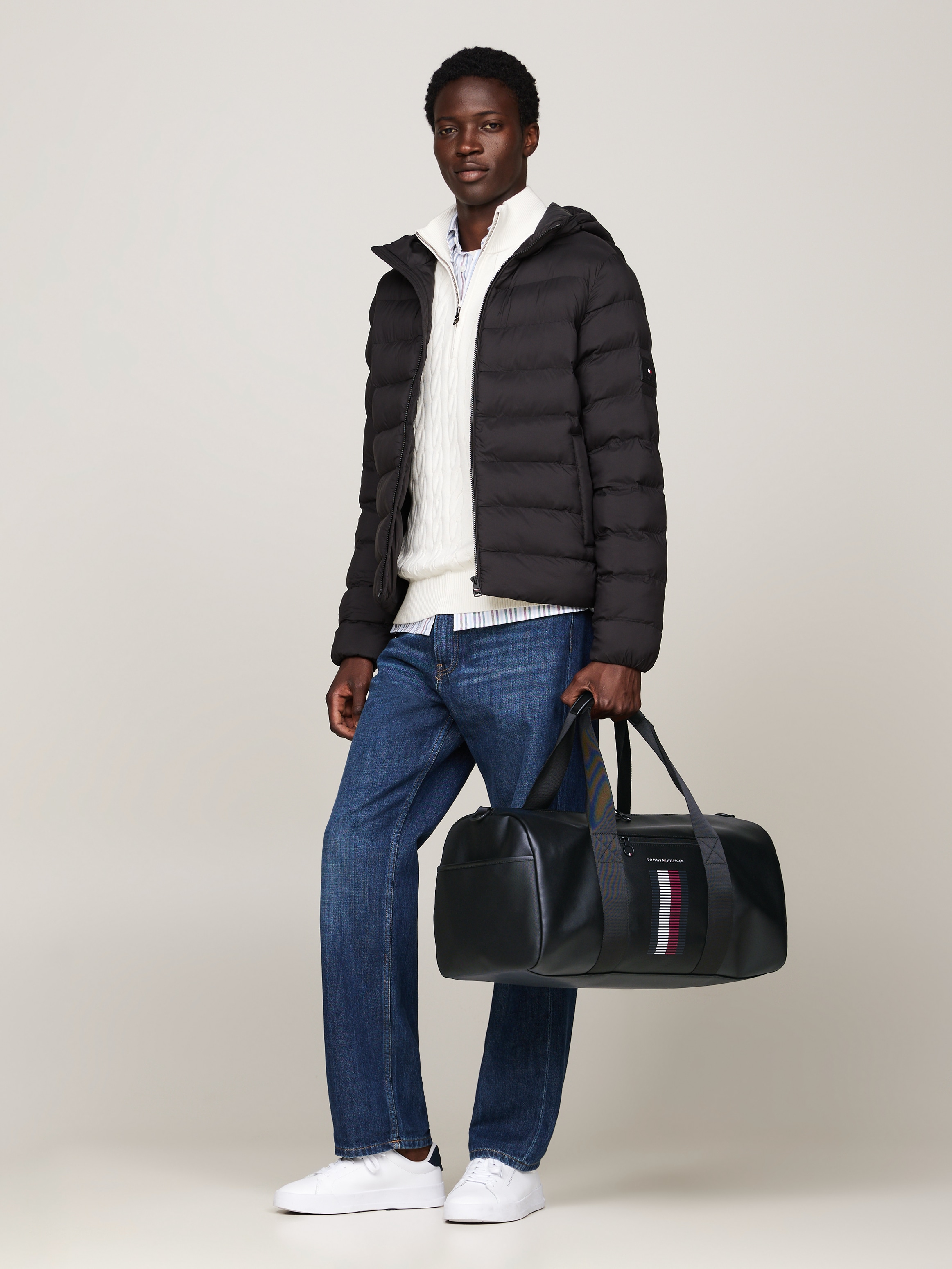 Tommy Hilfiger Weekender »Men TH FOUNDATION PIQUE DUFFLE Weekender«, (2 tlg., mit abnehmbarem Schulterriemen), Reisetasche