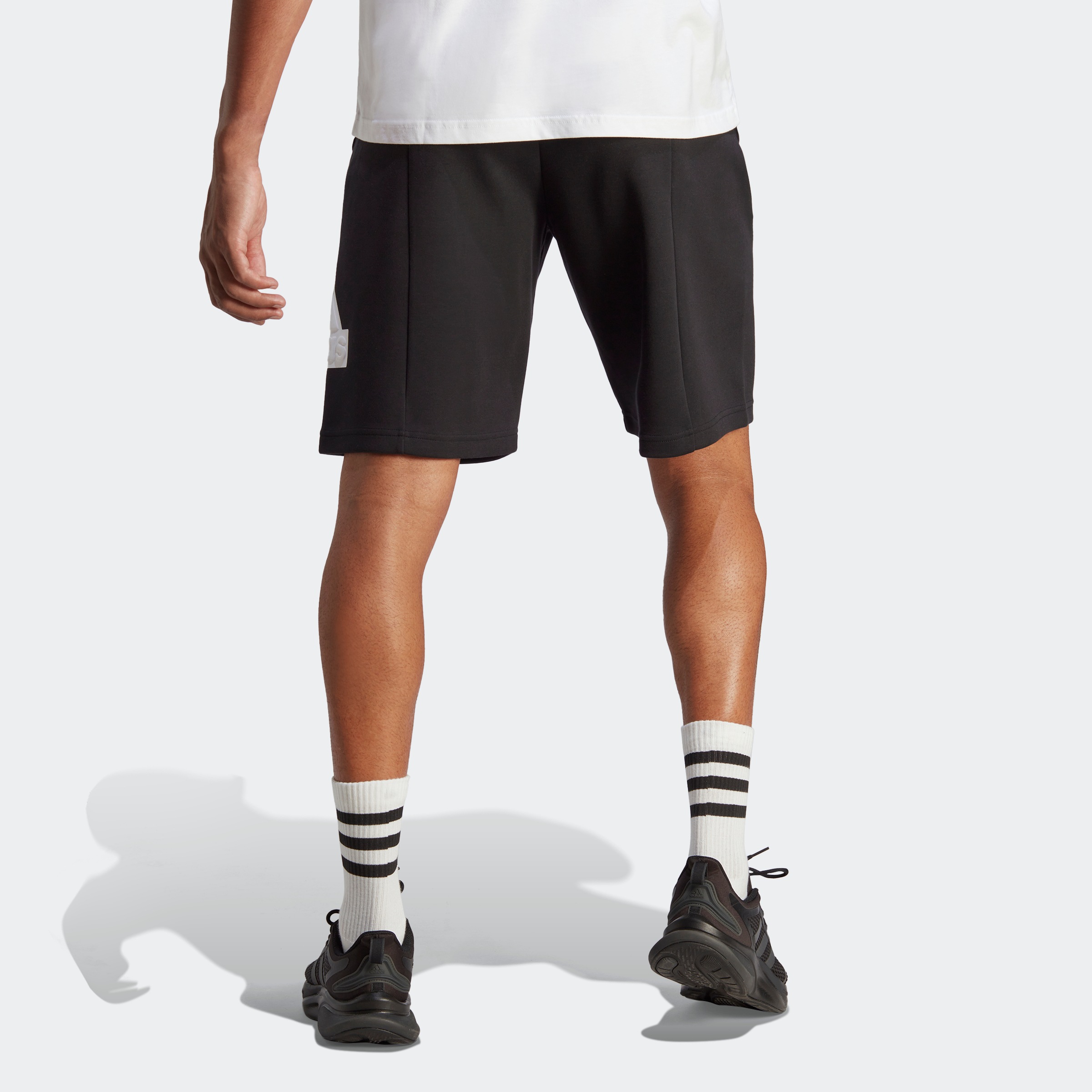 adidas Sportswear Shorts »FUTURE ICONS BADGE OF SPORT«, (1 tlg.)