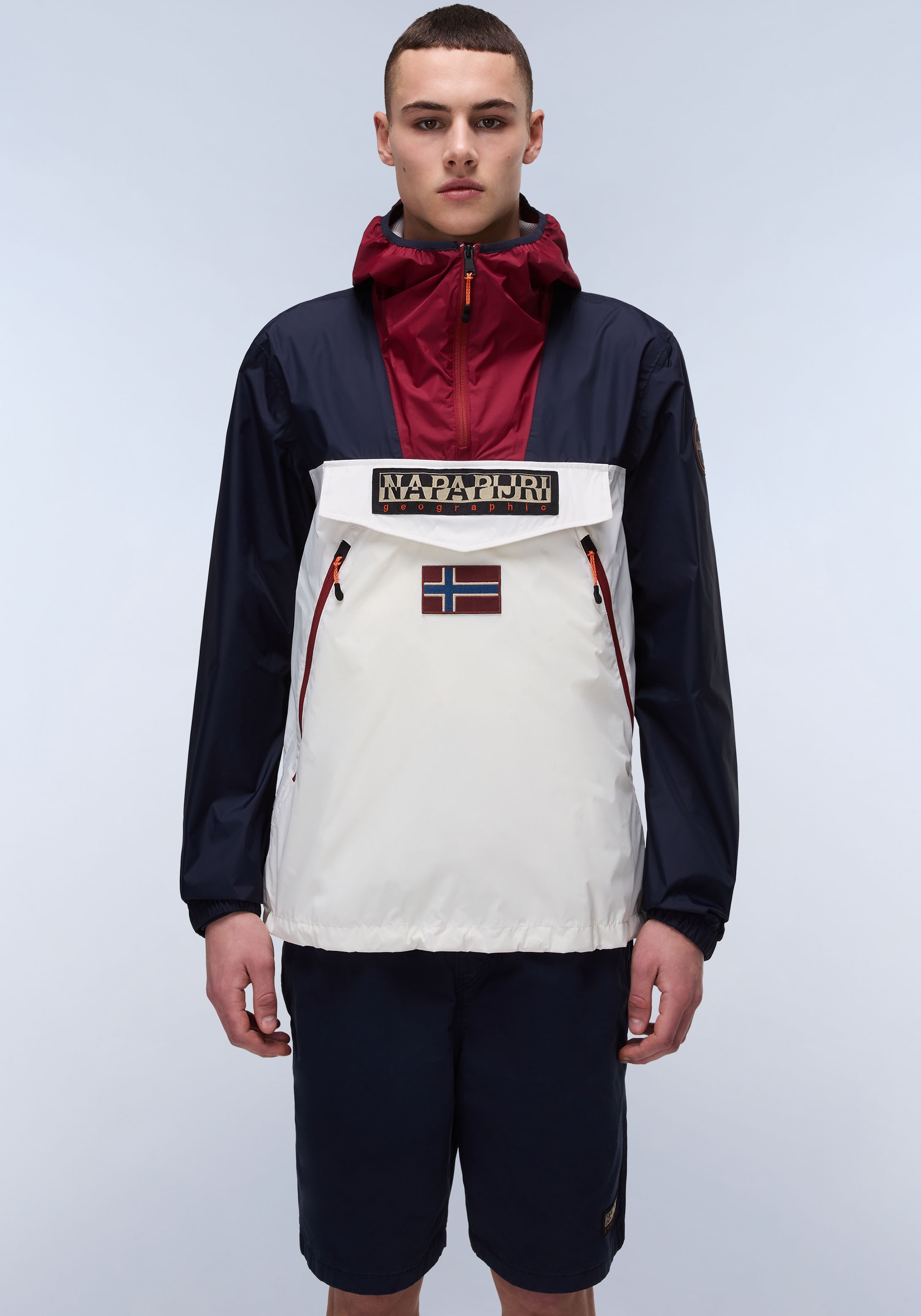 Napapijri Windbreaker »RAINFOREST WB PKT V2«, mit Kapuze, Mit Gummizug und verschliessbarem Schlitz im Saum