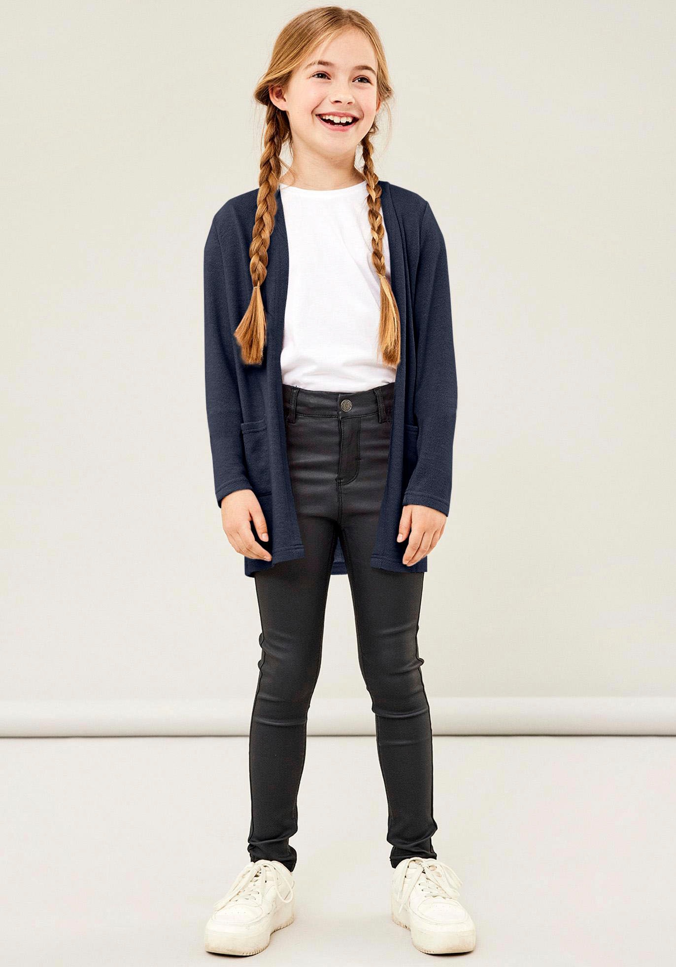 Name It Strickjacke »NKFVICTI – Cardigan ohne Verschluss aus Feinstrick« unifarben, casual, regular fit, Feinstrick, V-Ausschnitt