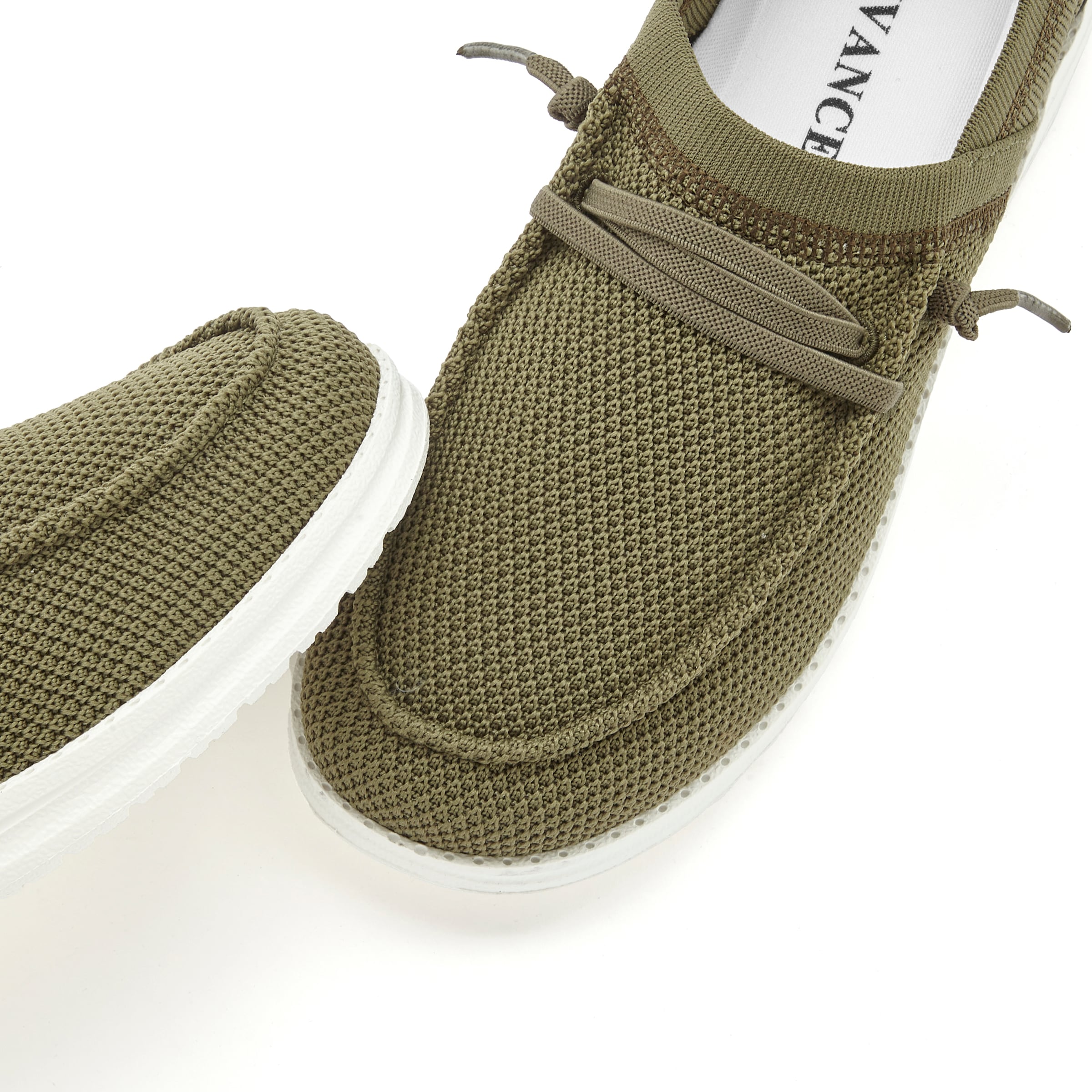 Vivance Sneaker »Freizeitschuh, Halbschuh,«, in Mesh-Optik zum Reinschlüpfen mit elastischen Schnürbändern VEGAN