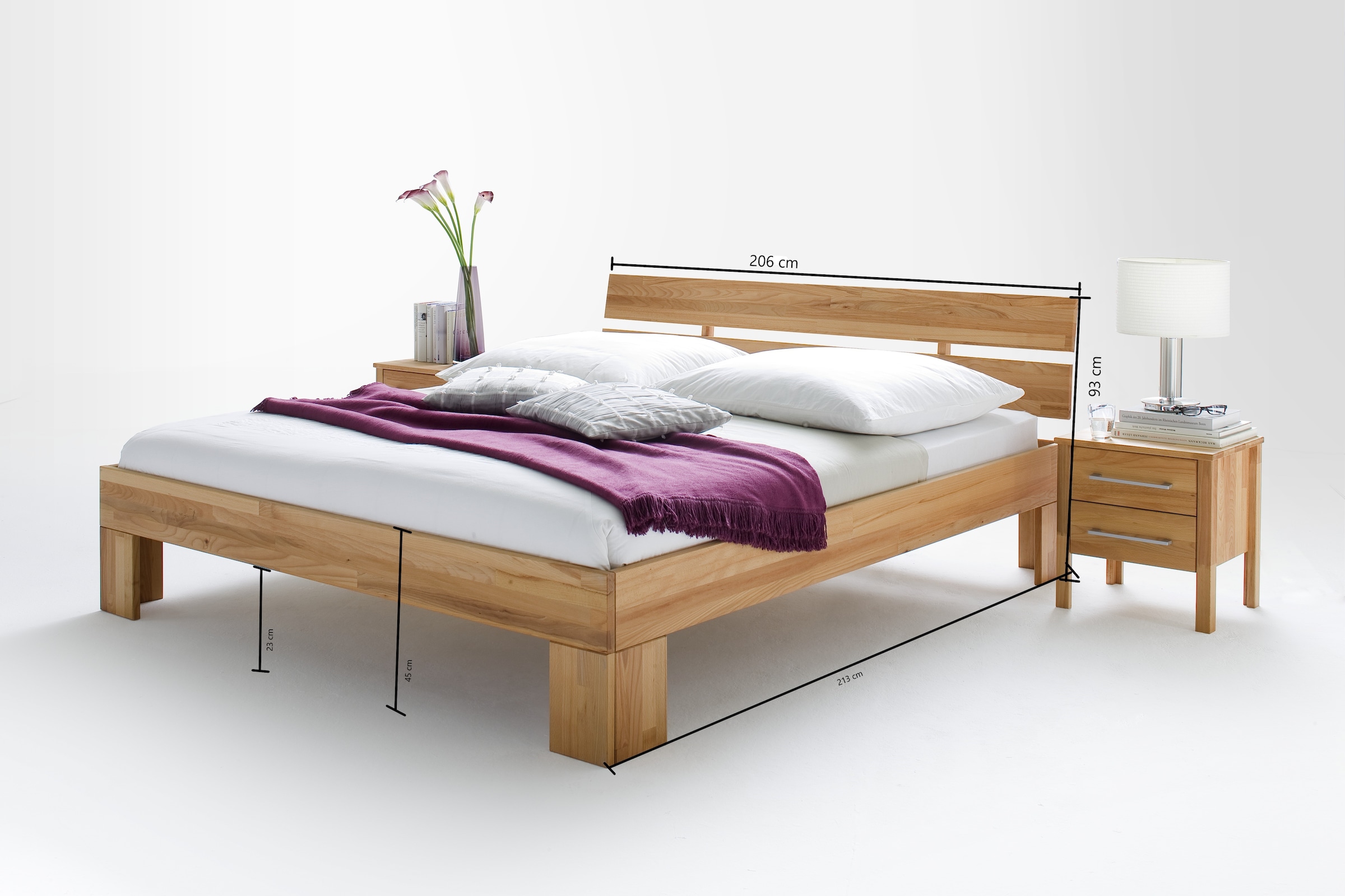Home affaire Massivholzbett "Modesty II, Made in Europe" hohe Belastbarkeit: 200kg je Seite, aus massiver Kernbuche, in verschiedenen Breiten, mit Metallbeschlägen