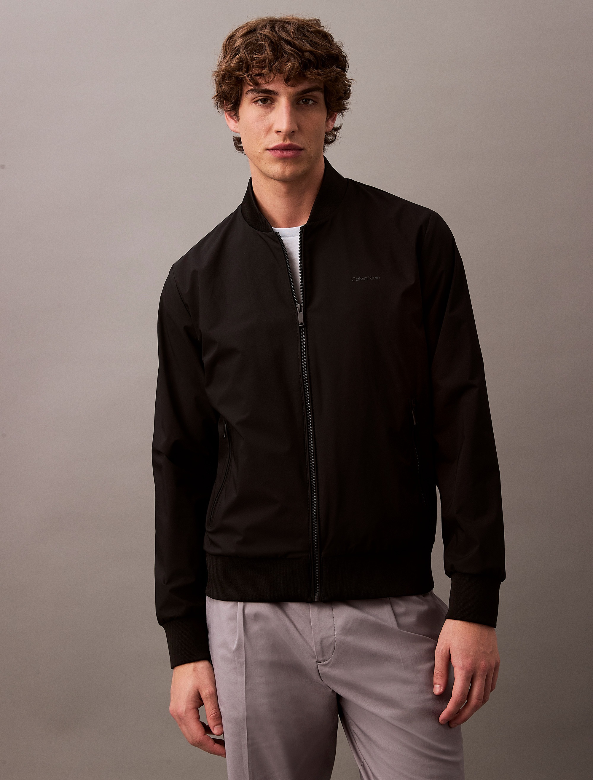 Calvin Klein Bomberjacke »MATTE BOMBER« ohne Kapuze Regular fit, mit Rundhalsausschnitt