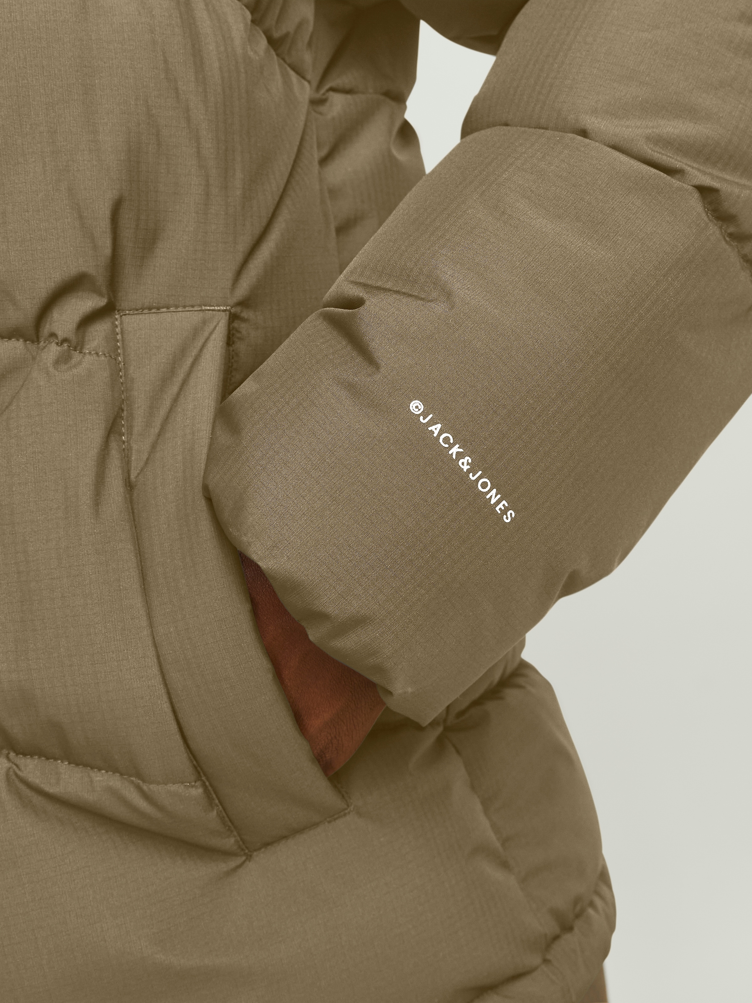 Jack & Jones Steppjacke »JJWORLD PUFFER JACKET«, mit Kapuze