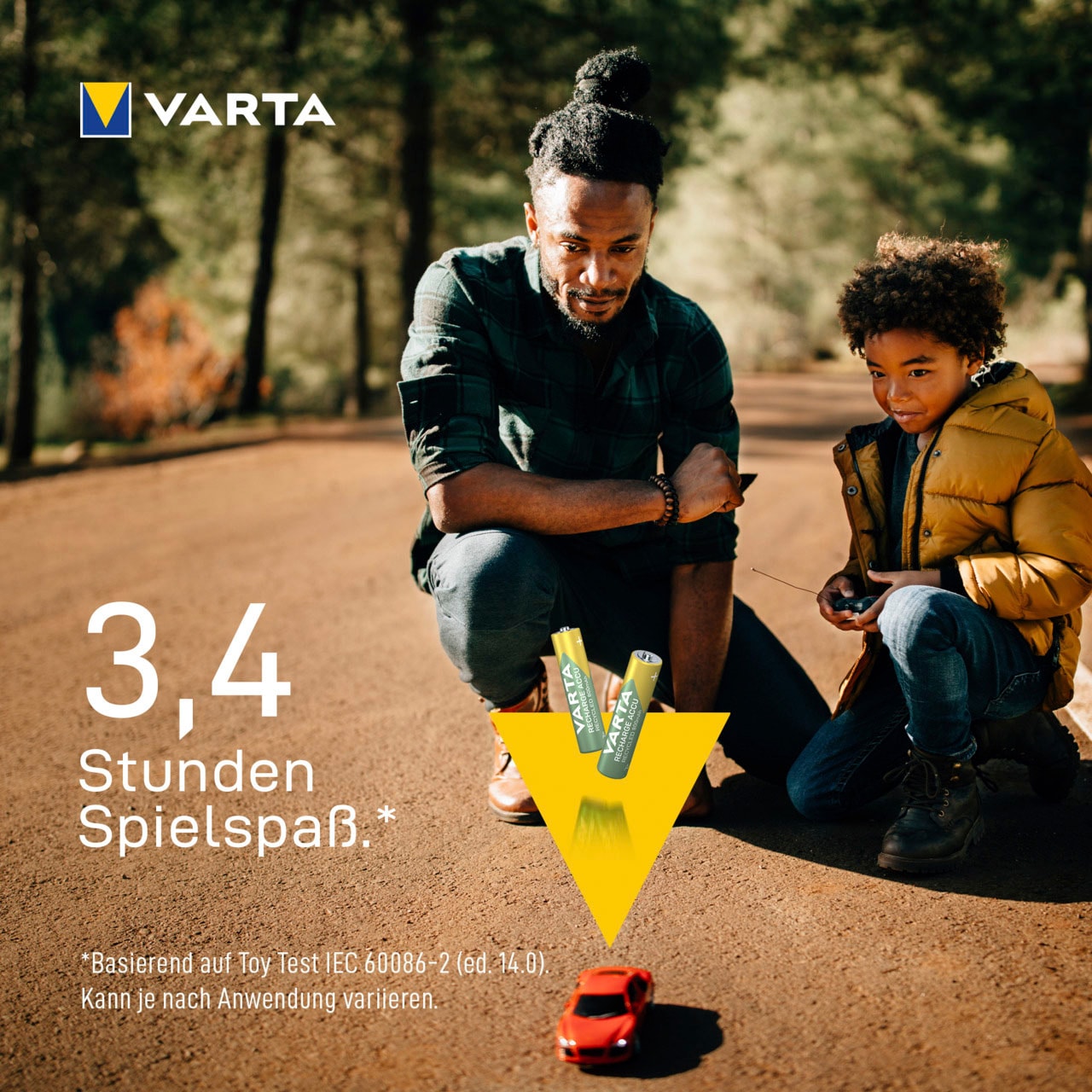 VARTA wiederaufladbare Batterien »wiederauflaudbare Akkus«, 1,2 V, (Packung, 4 St.), VARTA Recharge Accu Recycled, Ready-To-Use vorgeladener AAA Micro Ni-MH Akku (4er Pack, 800mAh) - aus 11% recyceltem Material - wiederaufladbar ohne Memory Effekt