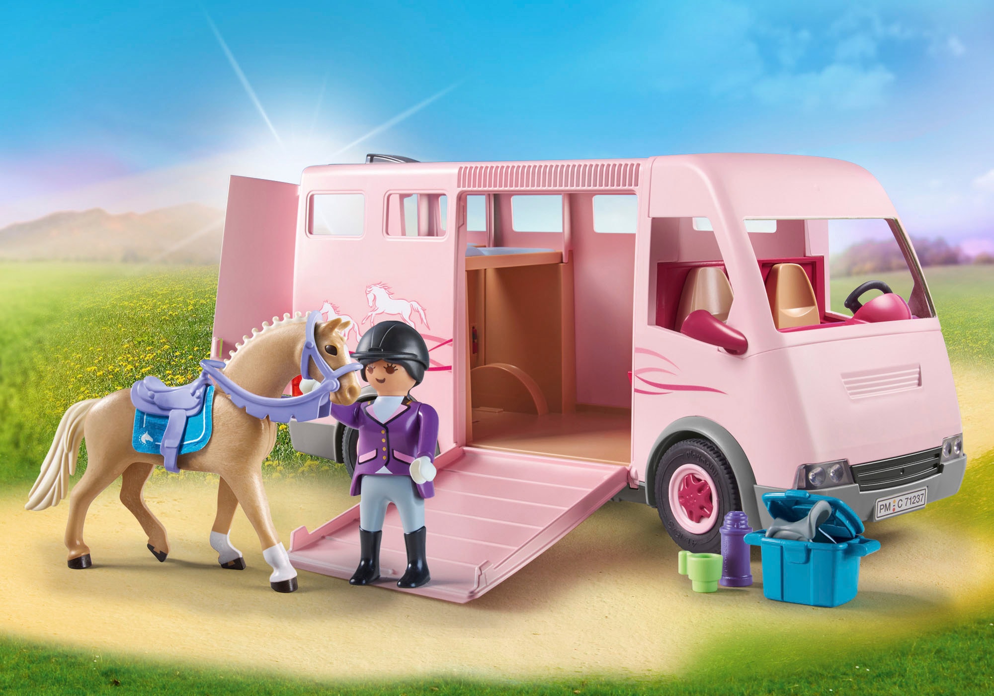 Playmobil® Konstruktions-Spielset »Pferdetransporter (71237), Country«, (47 St.), Made in Europe
