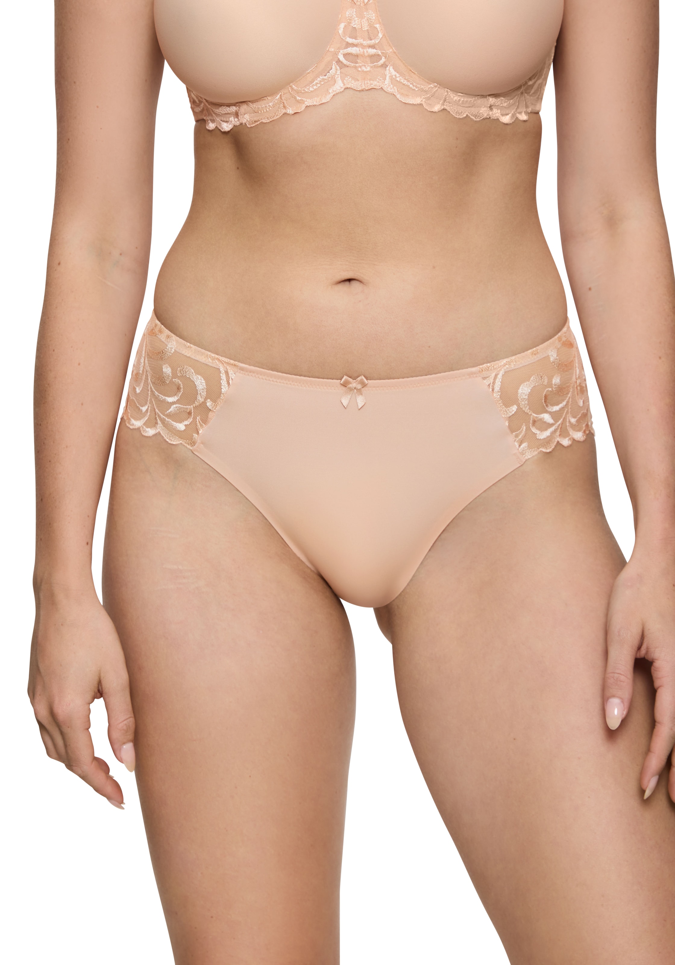 Triumph Tai-Slip »Modern Finesse« 1 zarte Spitze, glatter Jersey, flache Kanten
