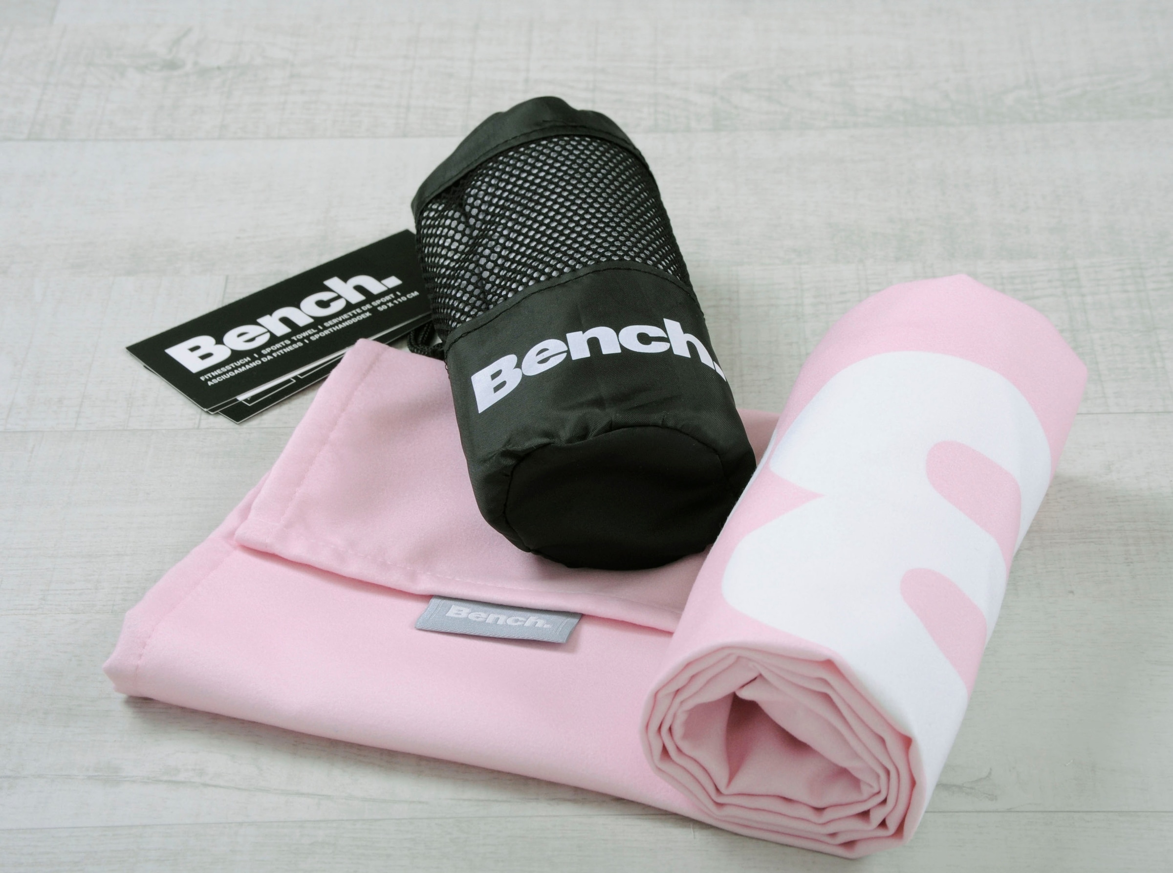 St.), Bench. »Bench«, online Tasche, Bench Überschlag Jelmoli-Versand / & 50x110 Sporthandtuch mit Towel | Fitnesstuch Sports shoppen cm (1