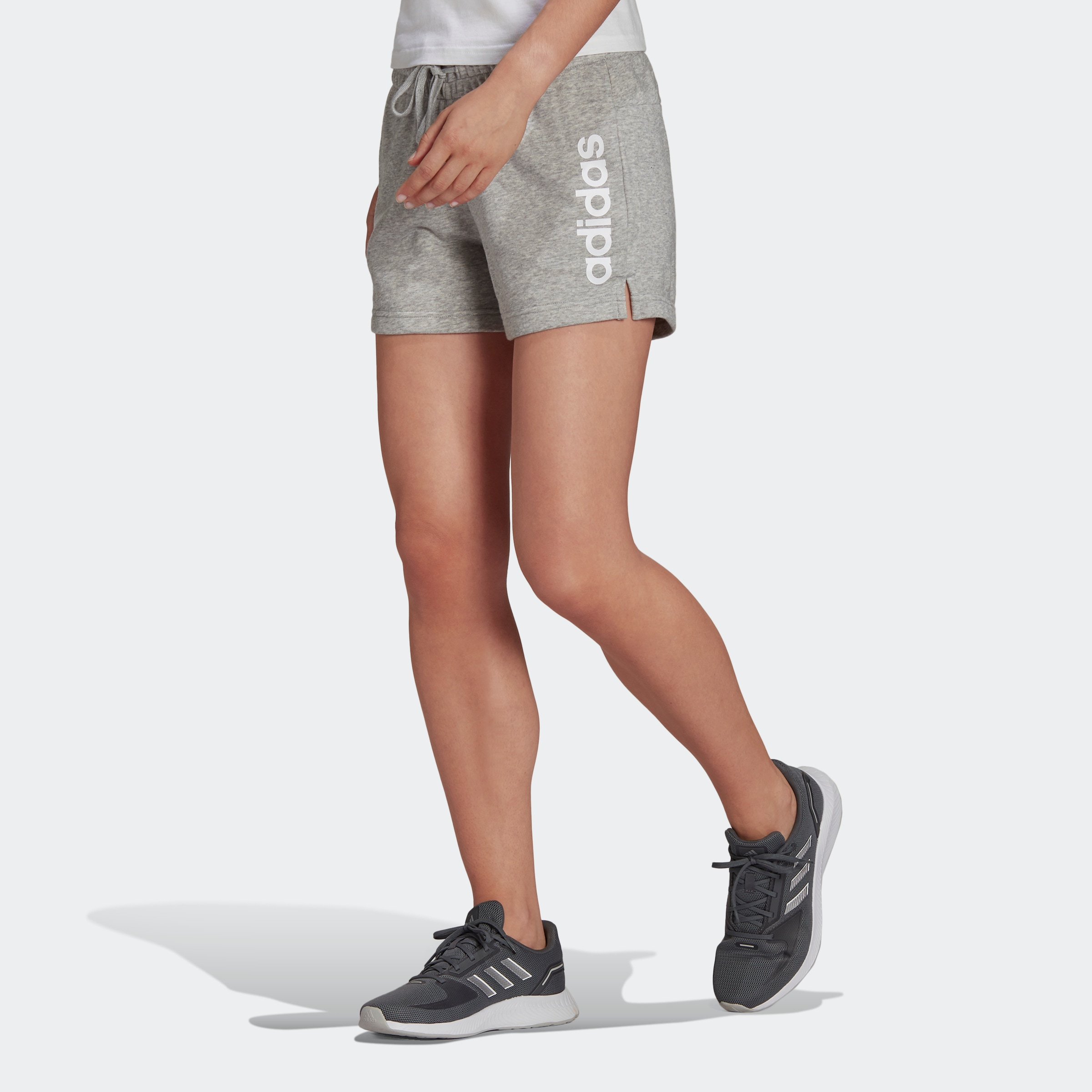 tlg.) bestellen Shorts SLIM Schweiz Sportswear »ESSENTIALS Jelmoli-Versand online bei adidas (1 LOGO«,