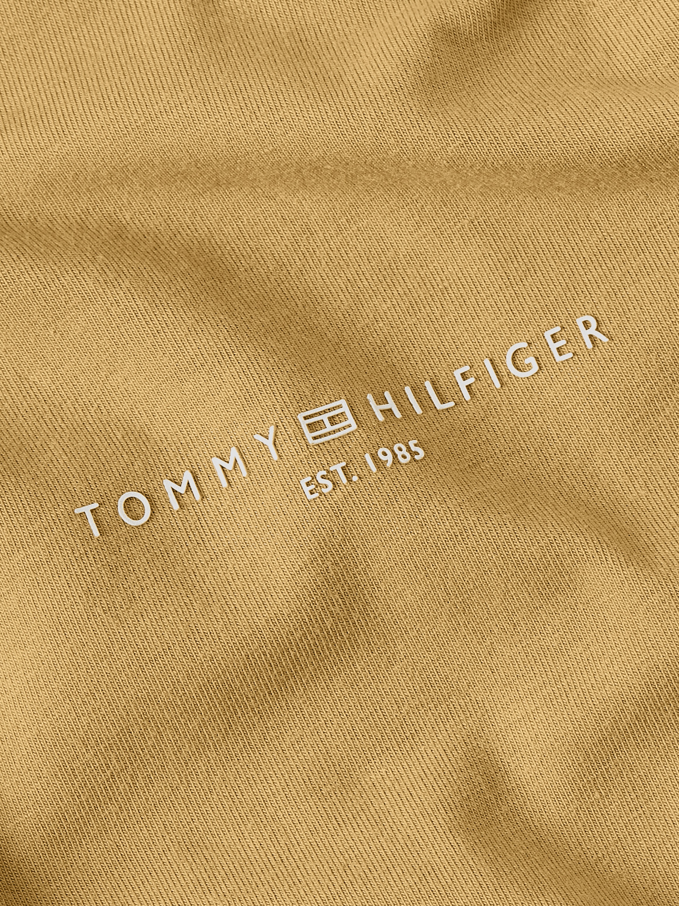 Tommy Hilfiger Rundhalsshirt »1985 REG MINI CORP LOGO C-NK SS«, mit Tommy Hilfiger Logoschriftzug und Bestickung