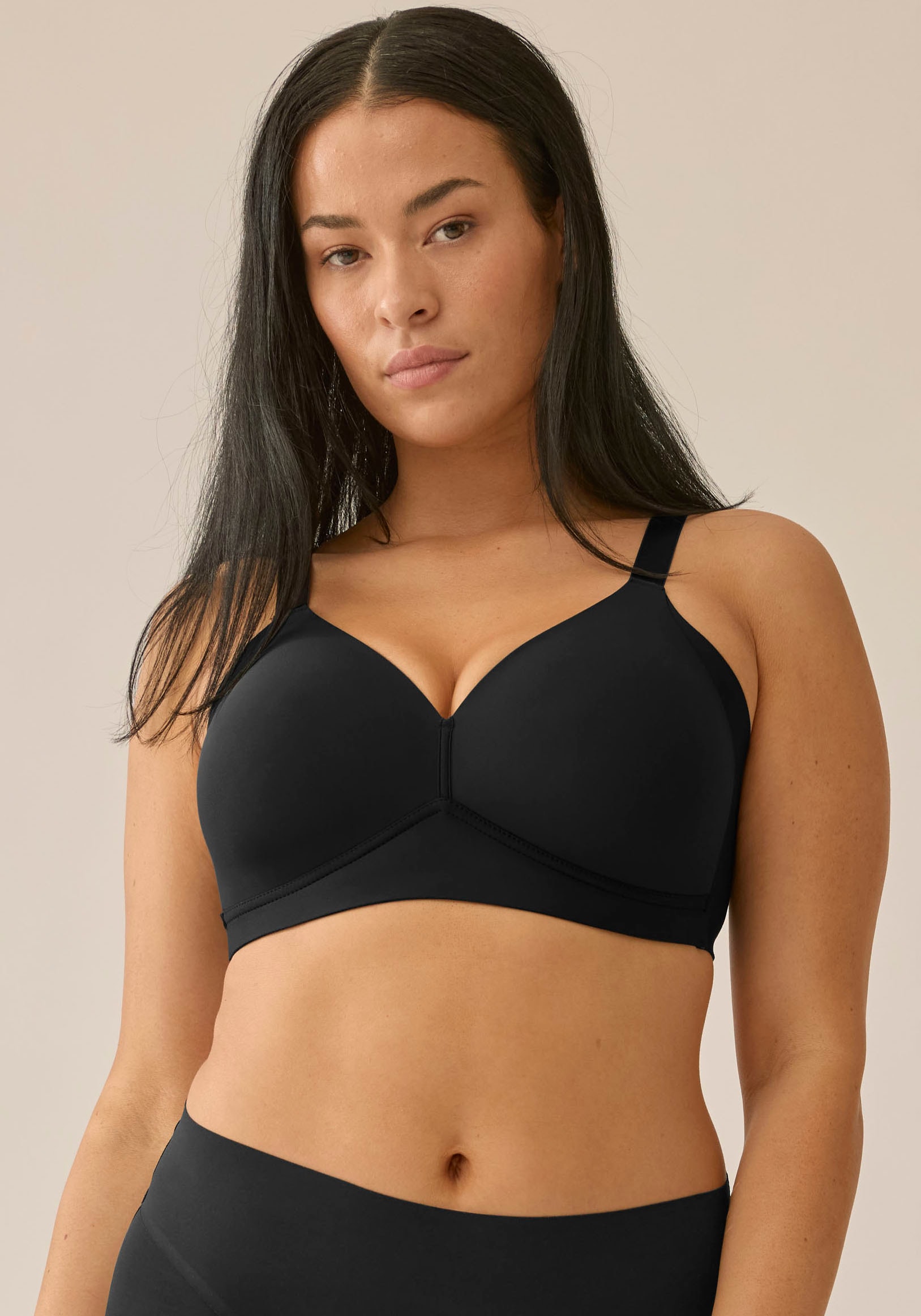 Naturana Soft-BH »Smoothing« flache nahtlose Abschlüsse, breites Unterbrustband, ohne Bügel, basic