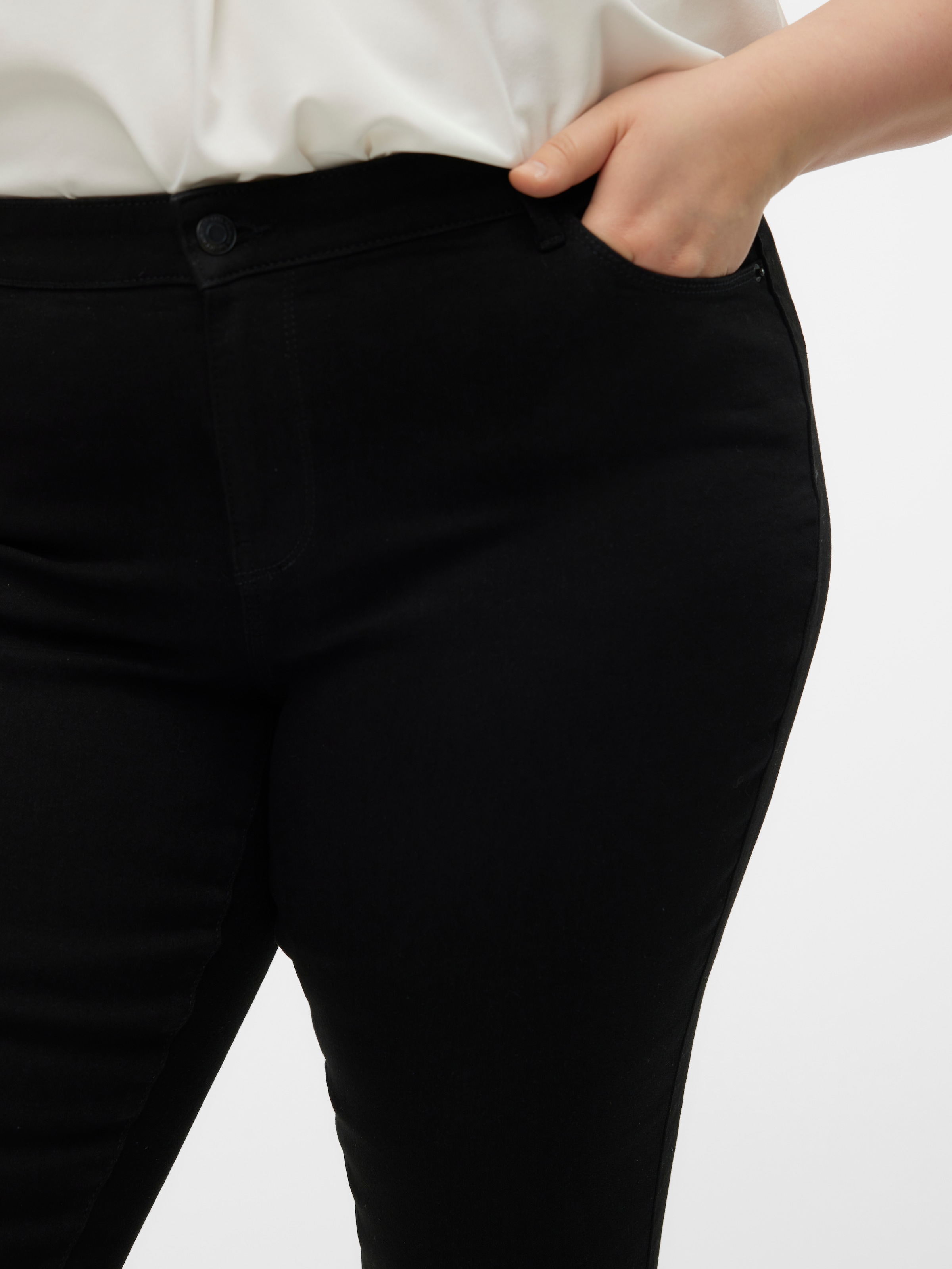 Vero Moda Curve Skinny-fit-Jeans »VMCELLY MR SKINNY JEANS BLK CUR NOOS«