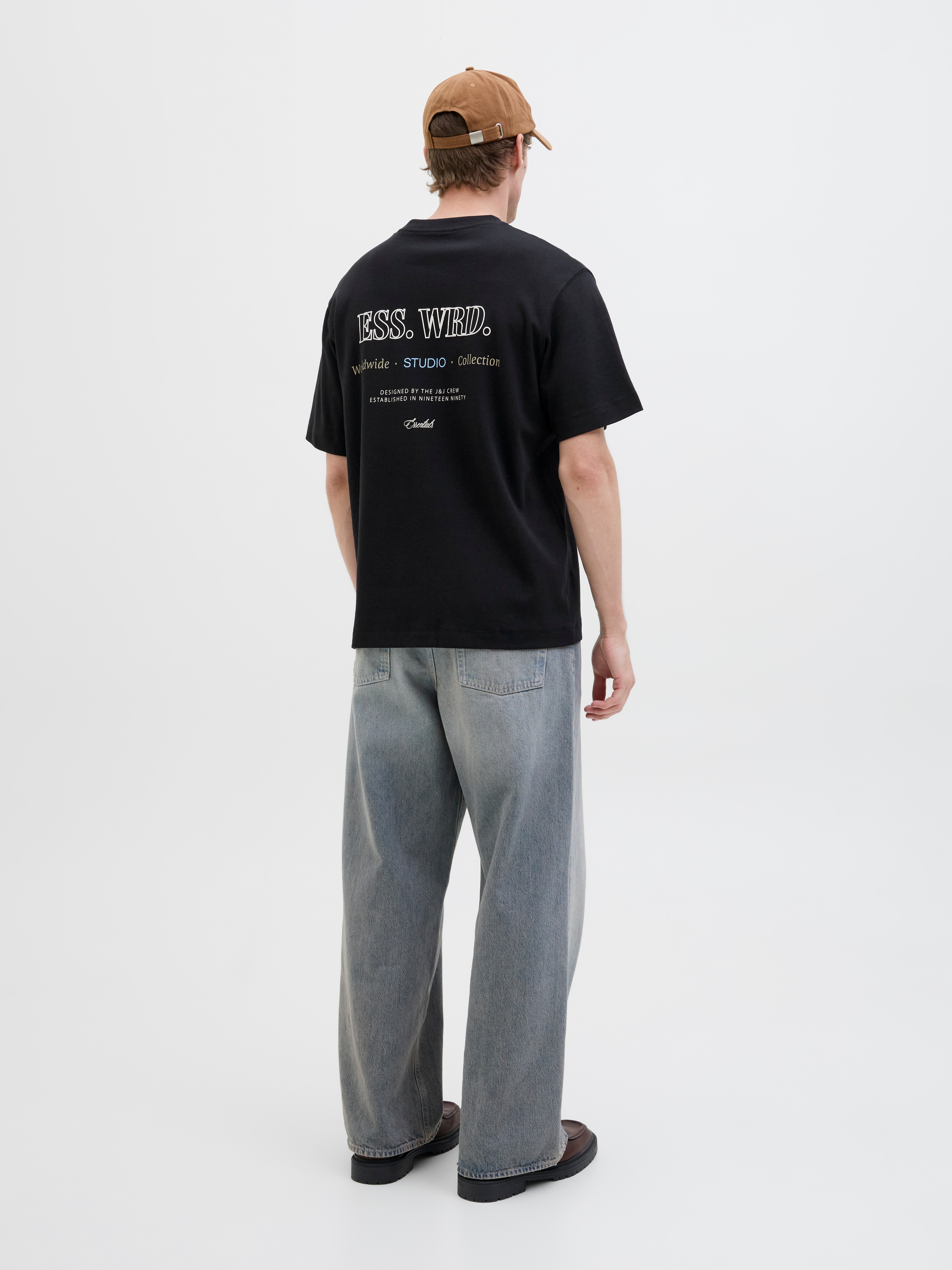 Jack & Jones Rundhalsshirt »JJEURBAN EDGE STUDIO TEE SS O-NECK NOOS«, mit Front und Back Print
