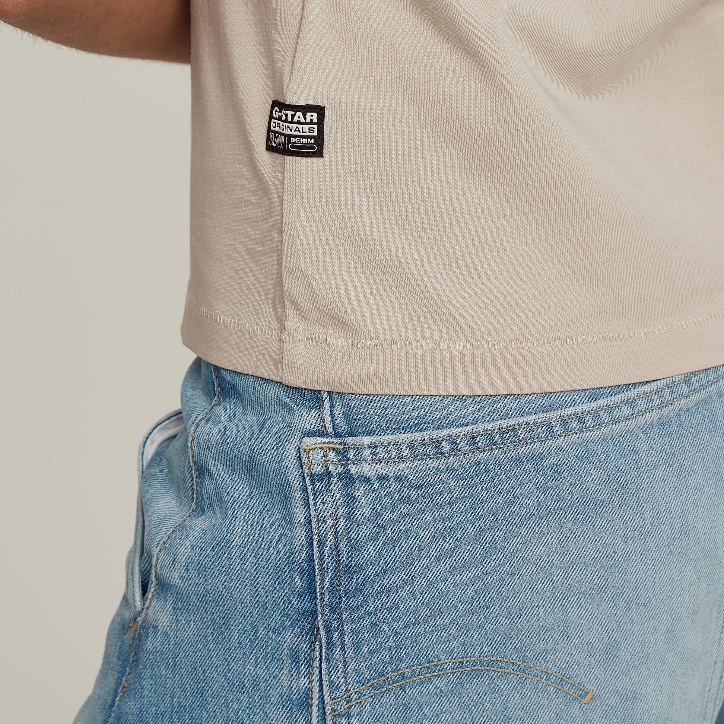 G-STAR T-Shirt »Nifous«, mit kleiner Logo-Stickerei