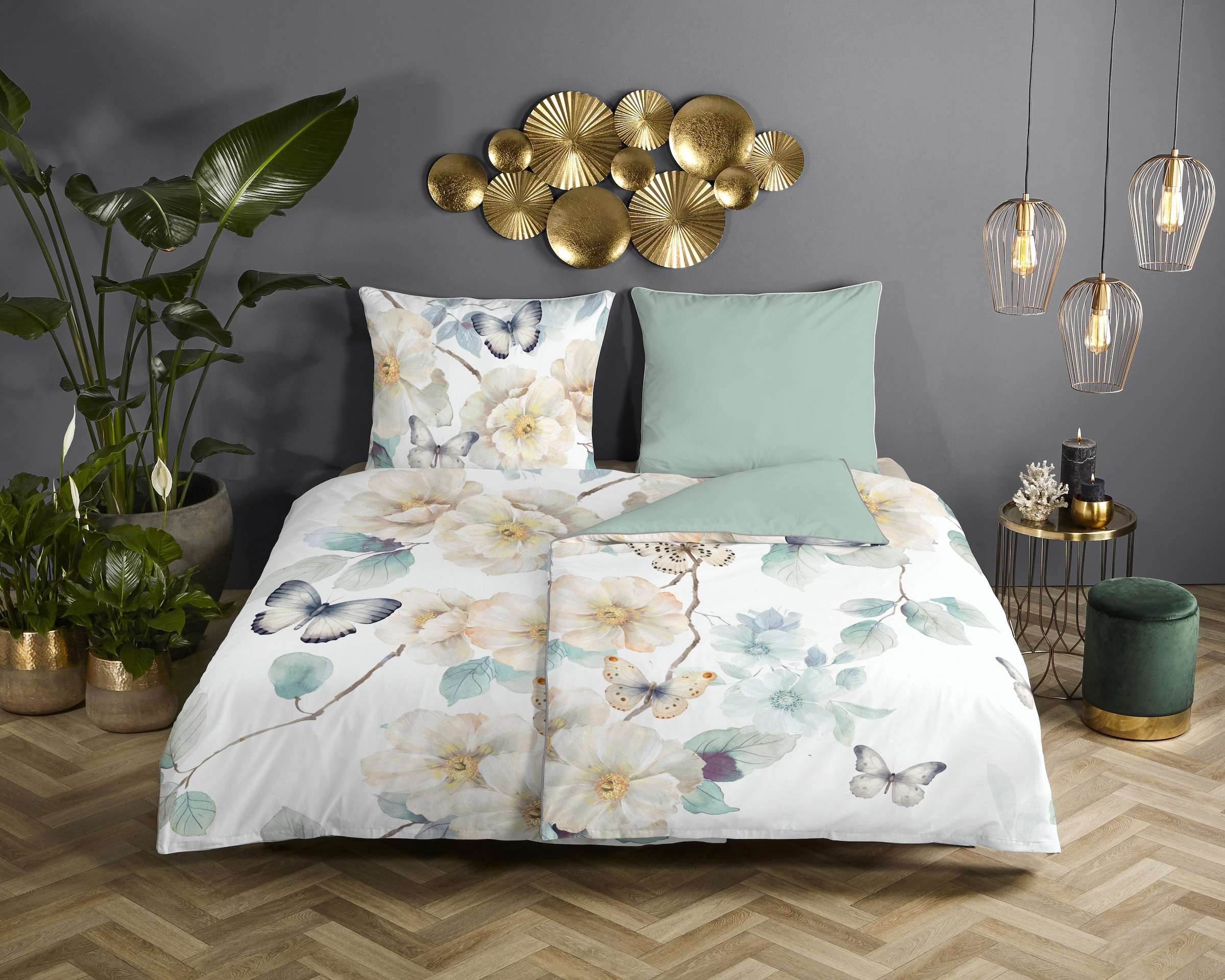 Descanso Wendebettwäsche »Adiwanya«, Satin, Reissverschluss, Paspel, Biese, Wendeoptik, Luxe, Blumen, weiss