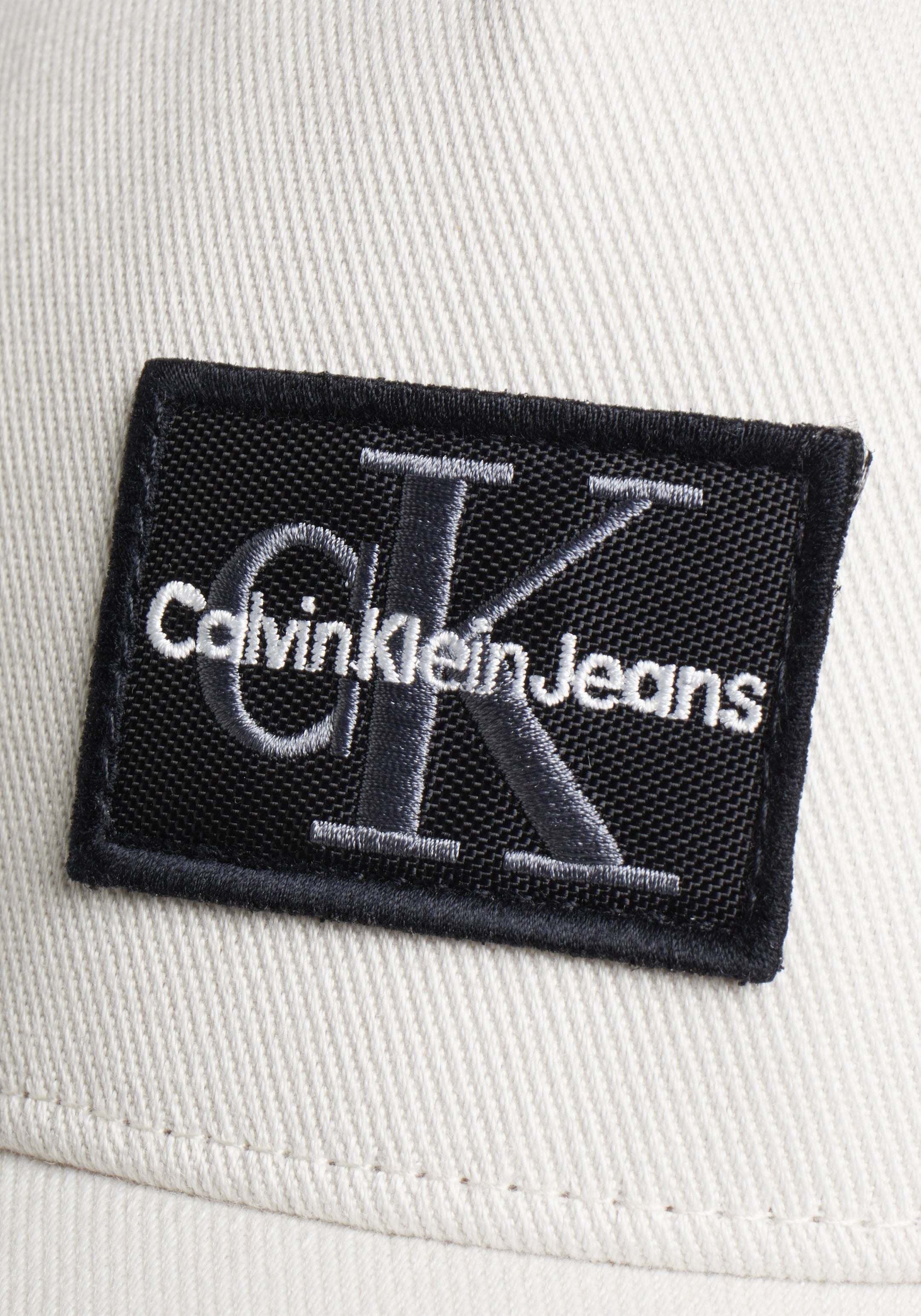 Calvin Klein Jeans Trucker Cap »MONO LOGO PATCH TRUCKER HAT«, mit Logopatch