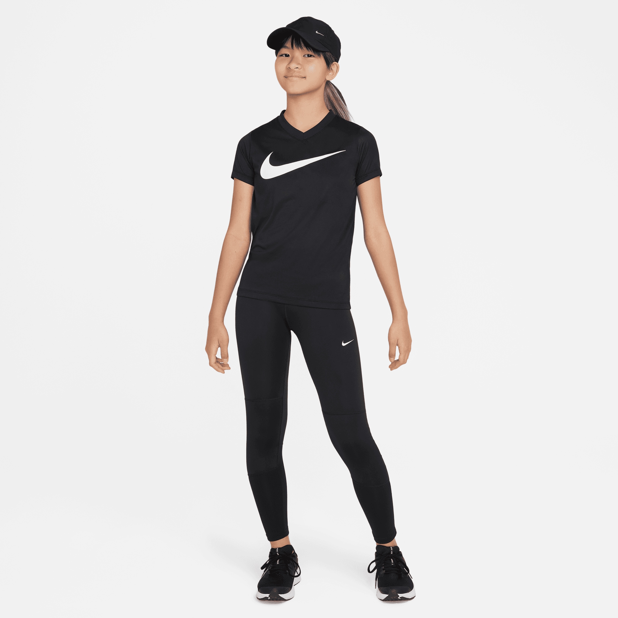Nike Trainingsshirt »DRI-FIT LEGEND BIG KIDS\' (GIRLS\') V-NECK TRAINING  T-SHIRT« | Jelmoli-Versand Online Shop