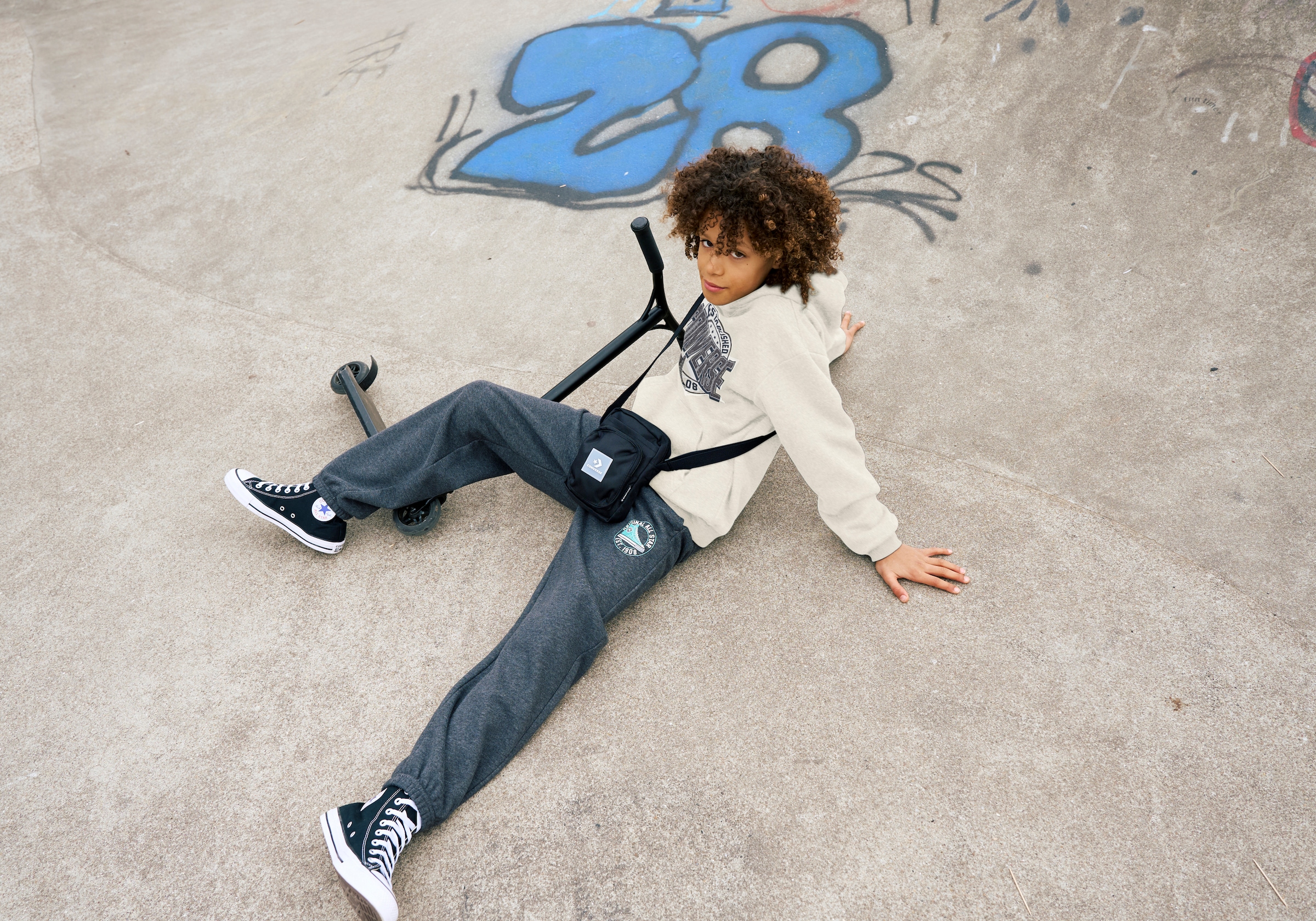 Converse Kapuzensweatshirt »CNVB HERITAGE EST CNV PO HOODY«, (1 tlg.)