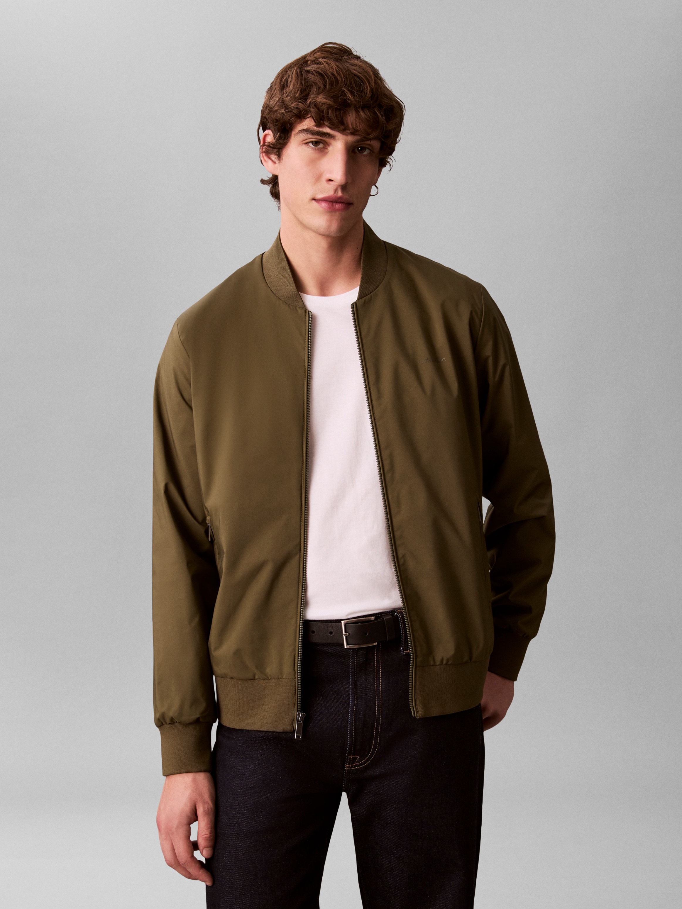Calvin Klein Bomberjacke "MATTE BOMBER" ohne Kapuze Regular fit, mit Rundhalsausschnitt