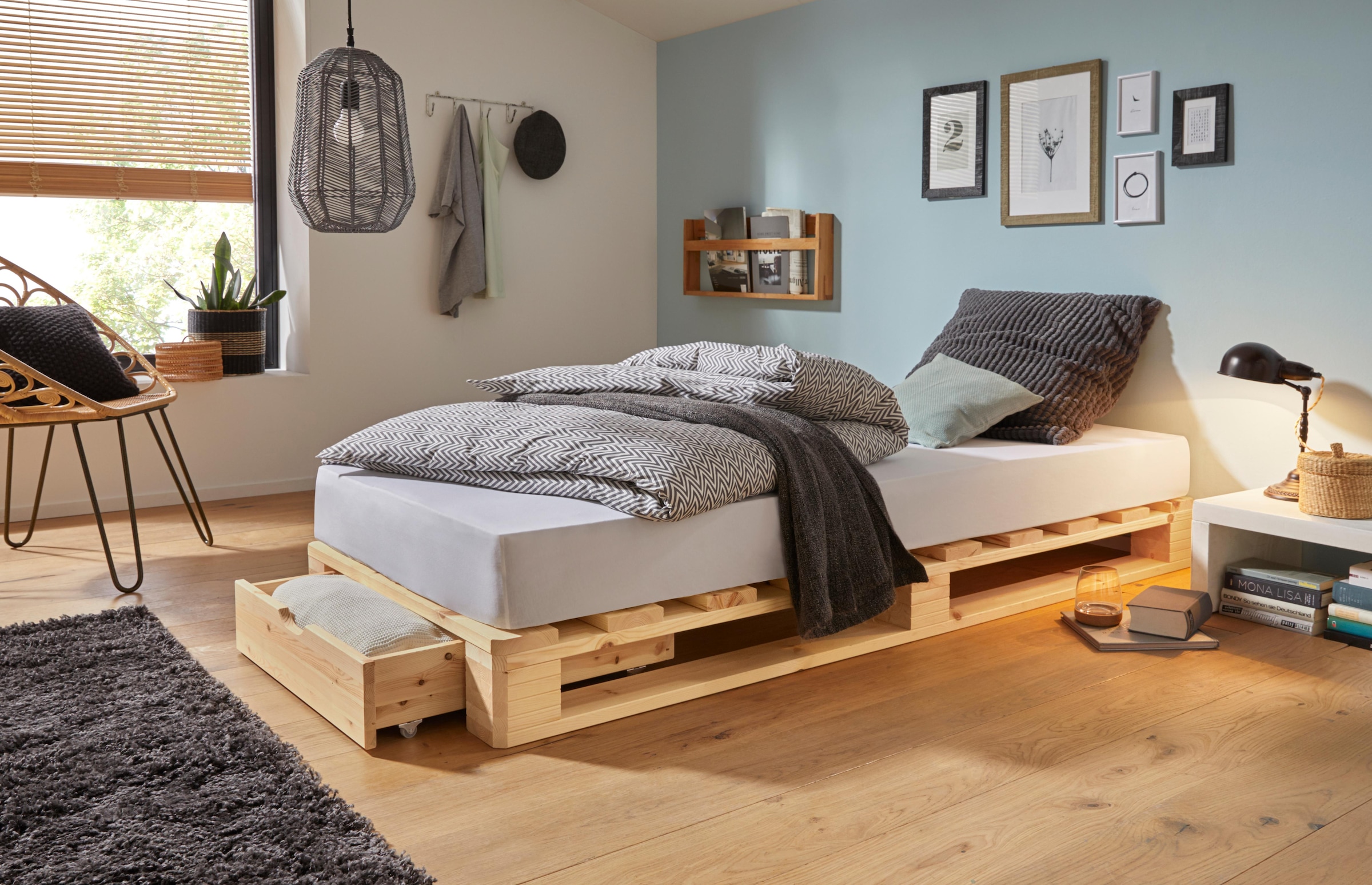 Home affaire Palettenbett »"ALASCO " BESTSELLER! Mit Schublade«, zertifiziertes Massivholz, erweiterbar zum Doppel- oder Familienbett