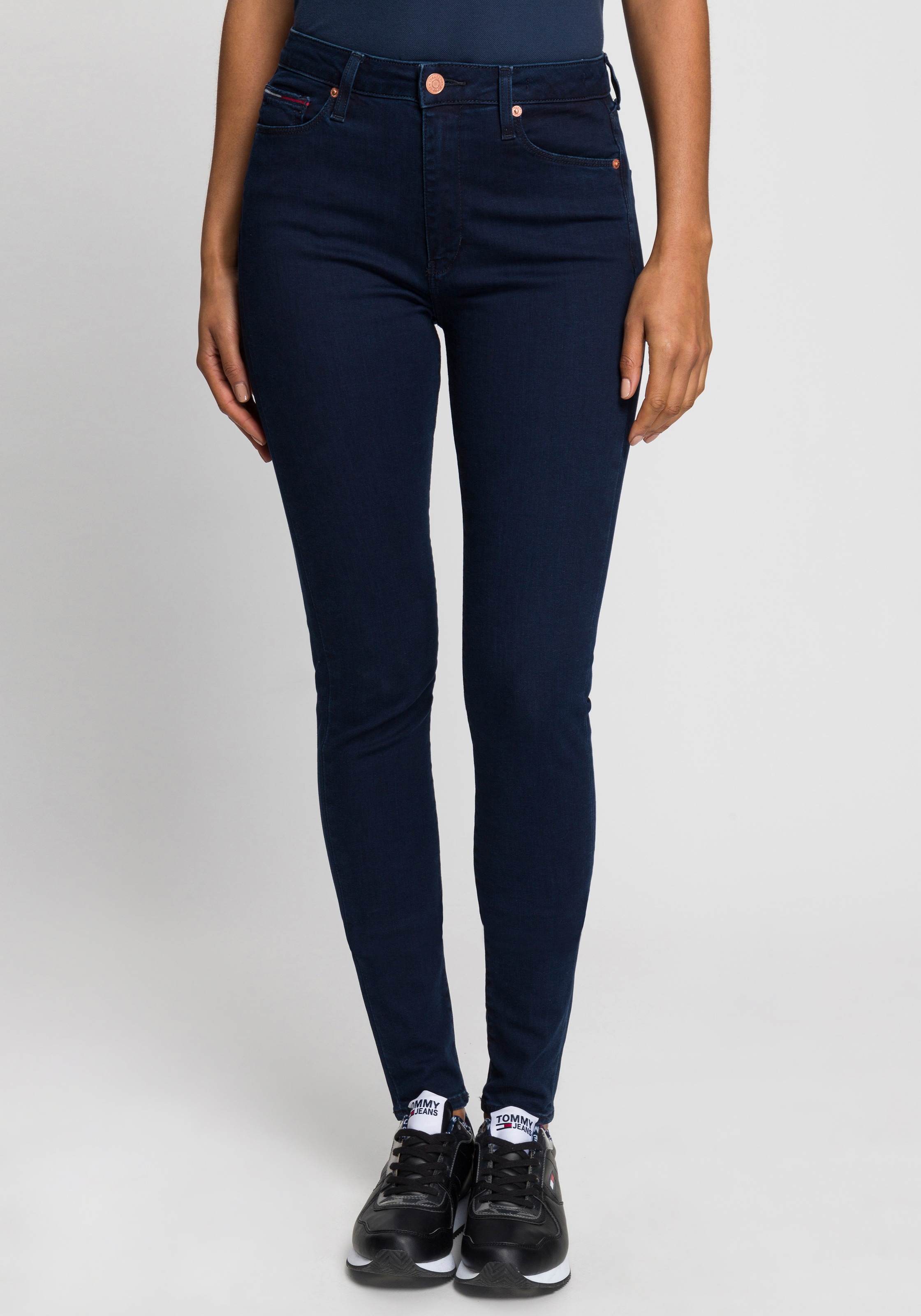 Tommy Jeans Skinny-fit-Jeans »SYLVIA HR SUPER SKNY« Hochwertige Materialien für einen bequemen und perfekten Sitz.