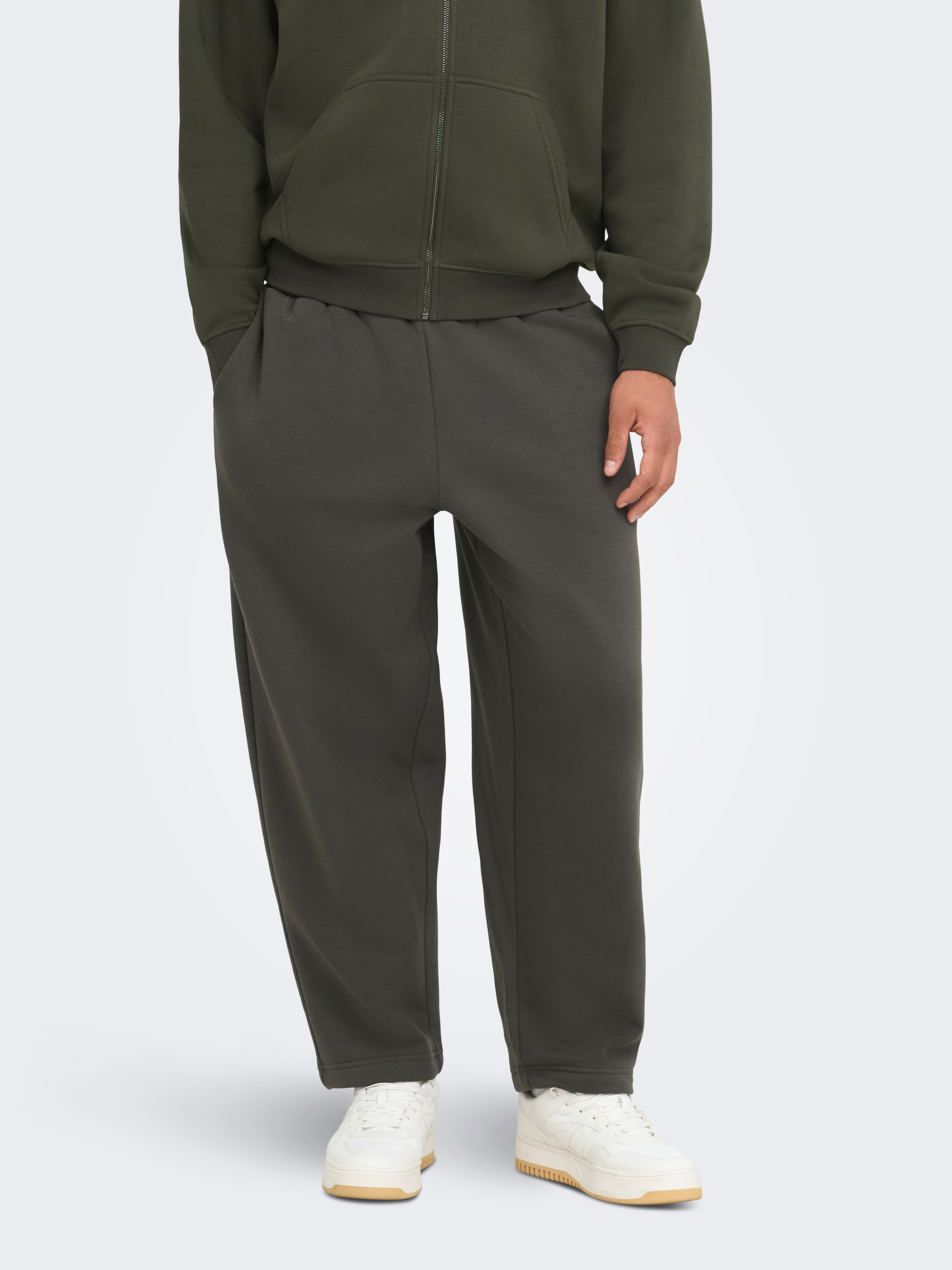 ONLY & SONS Sweathose "ONSCERES WIDE PANT NOOS" Baumwollmischung, relaxed fit