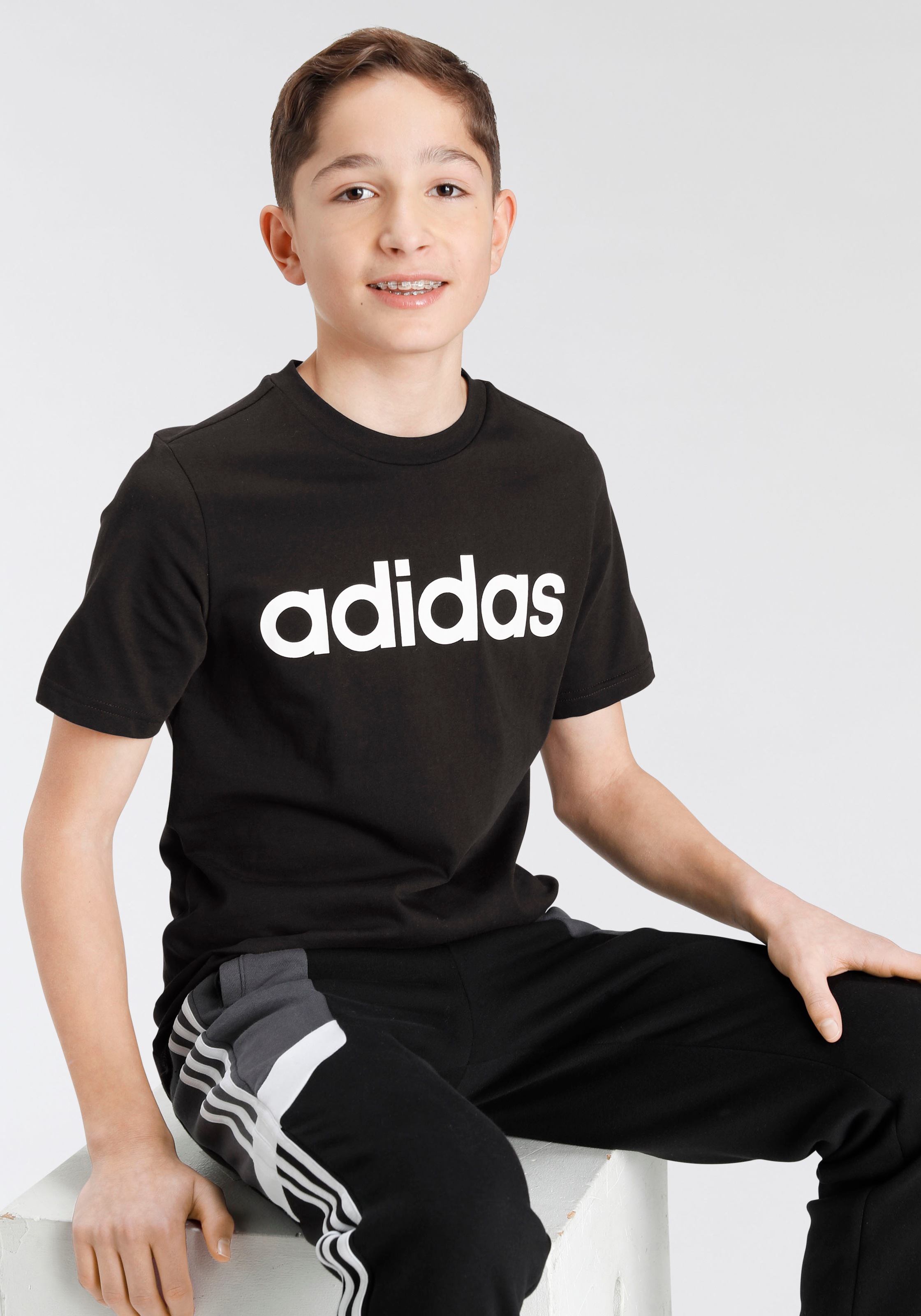 | adidas T-Shirt LOGO COTTON« ordern ✵ LINEAR »ESSENTIALS Sportswear Jelmoli-Versand online