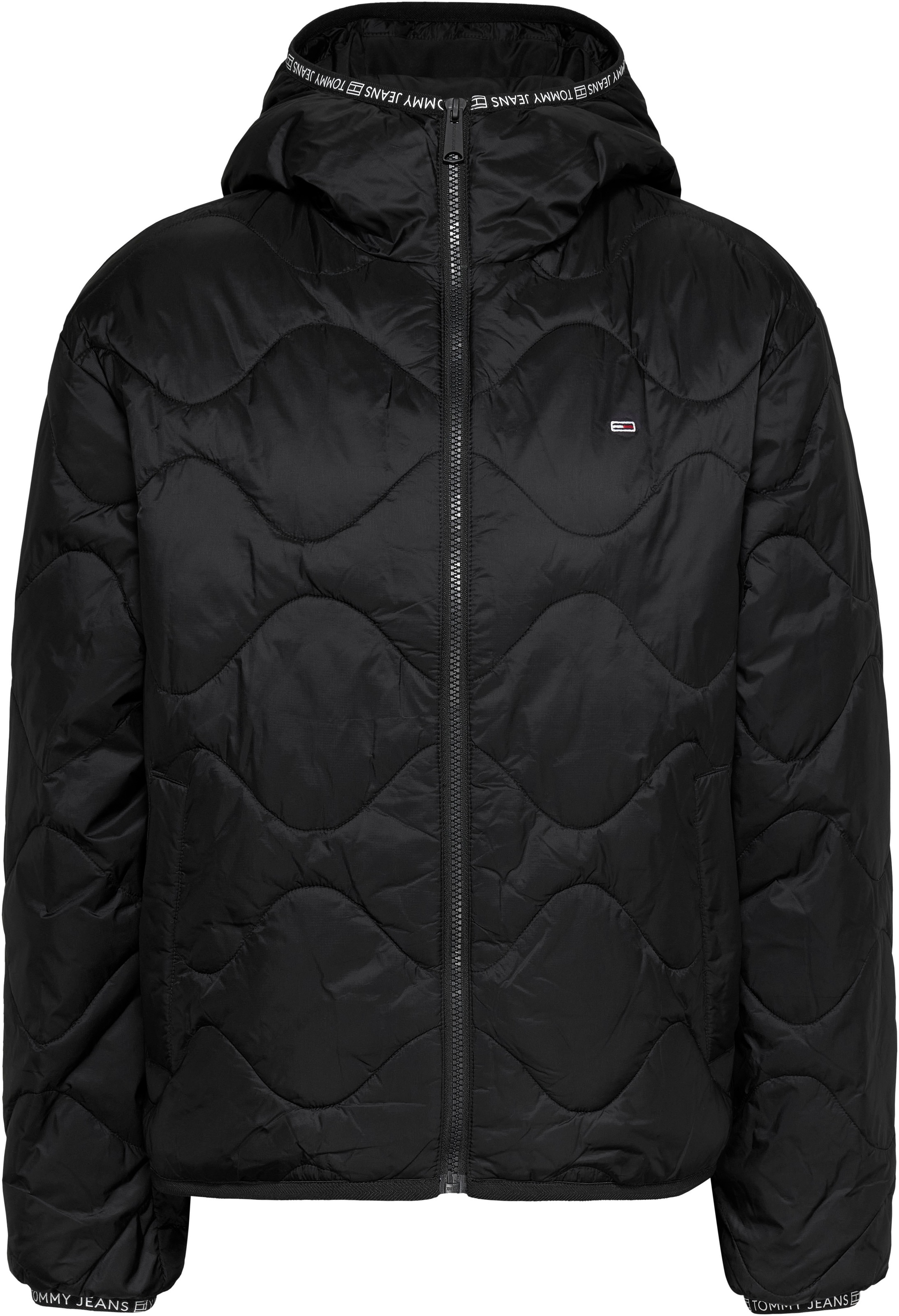 Tommy Jeans Curve Steppjacke »TJW QUILTED TAPE HOOD PUFFER EXT«, mit Kapuze, mit Logostickerei
