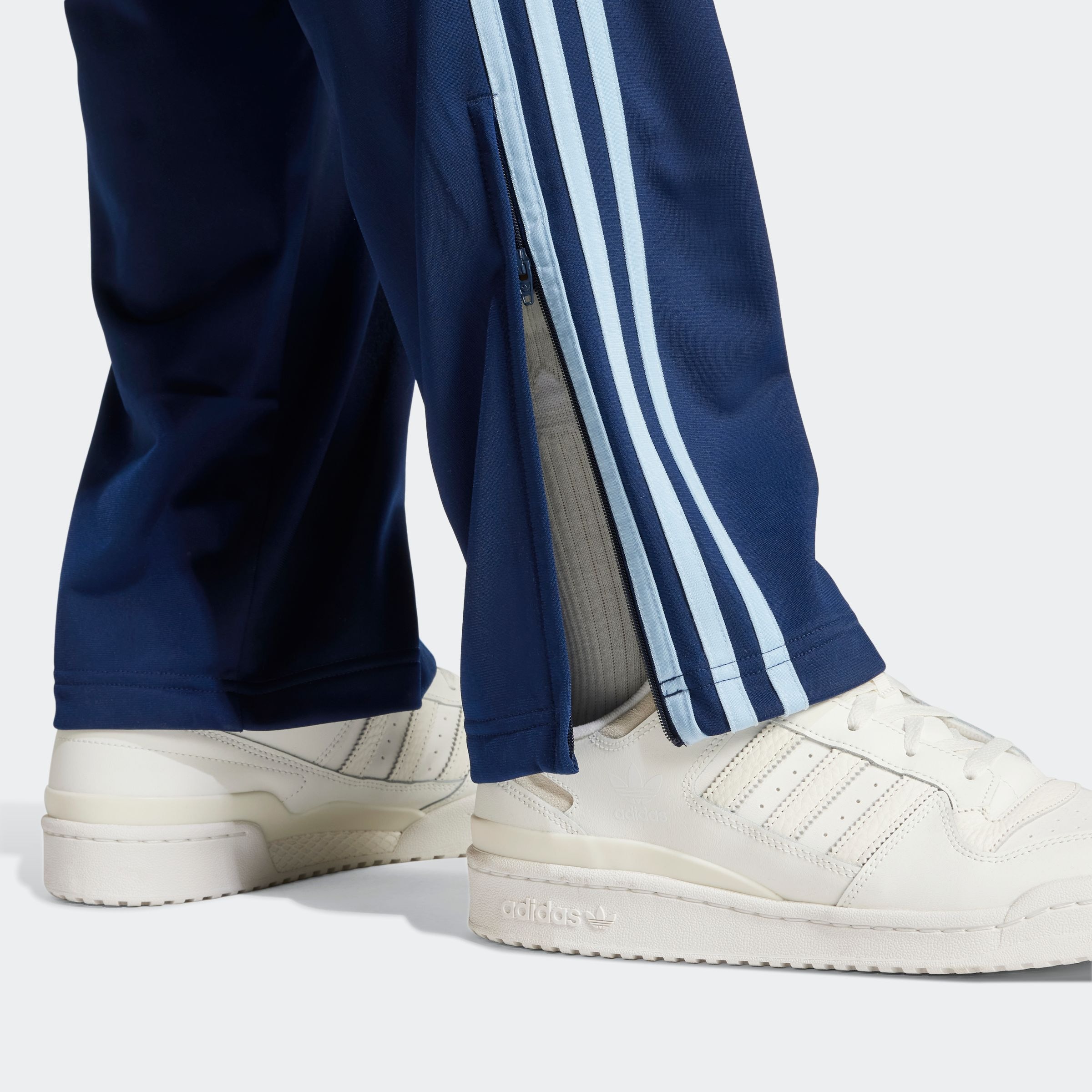 adidas Originals Sporthose »FIREBIRD TP«, (1 tlg.), Trackpant, Streetstyle