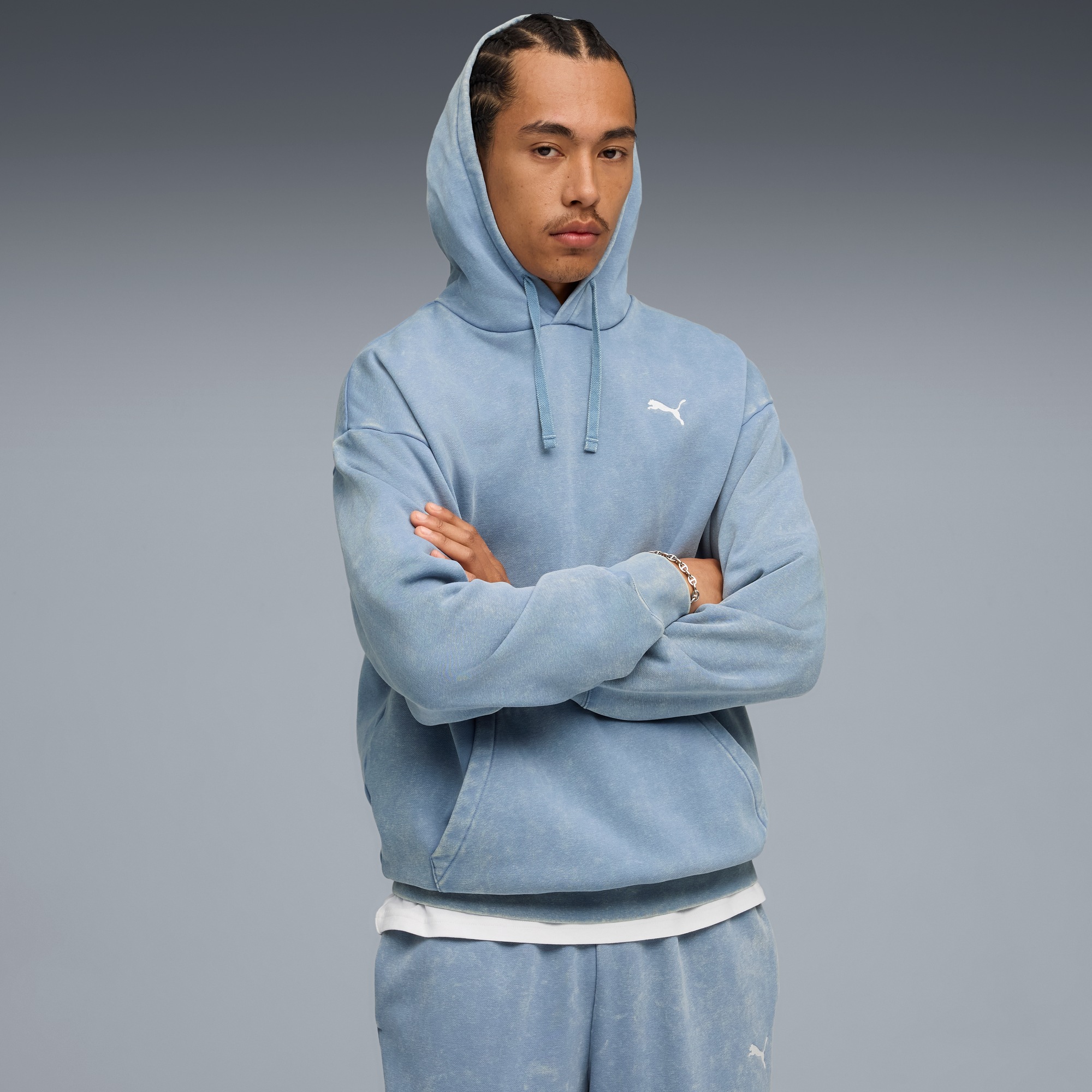 PUMA Kapuzensweatshirt »ESS ELEVATED RELAXED WASH HOODIE FL«, mit Kängurutasche, mit Print-Applikation