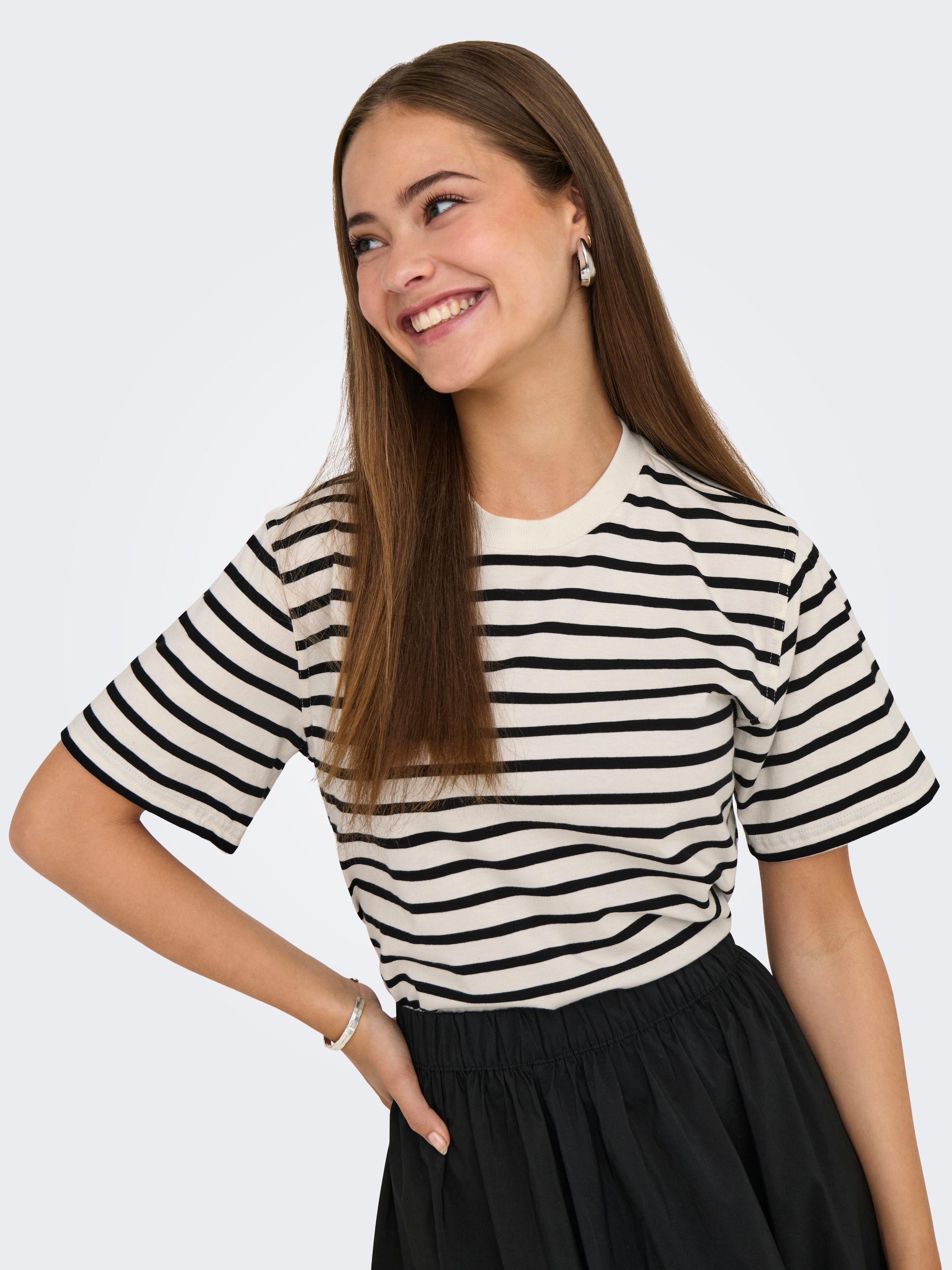 ONLY Kurzarmshirt »ONLLIVINA S/S STRIPE TEE JRS NOOS«
