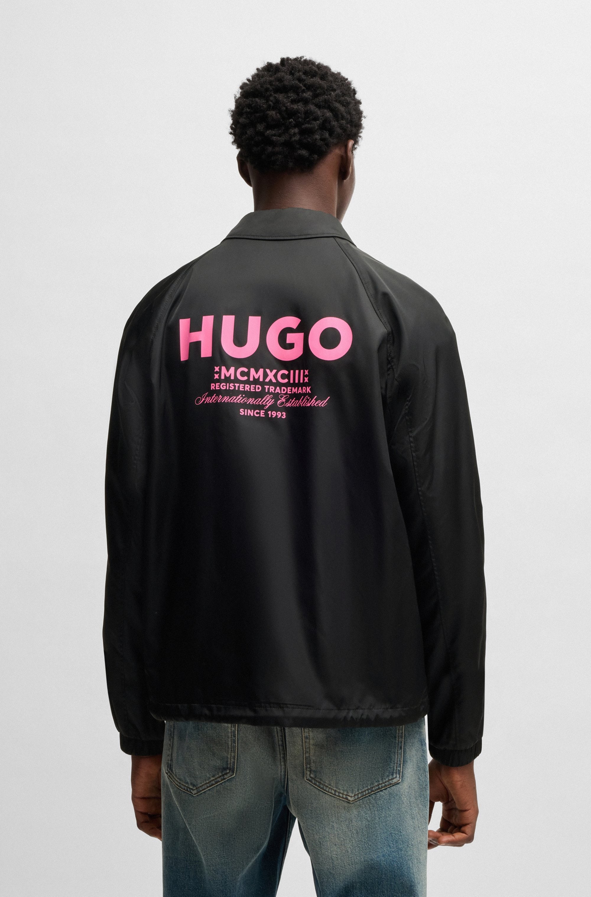 HUGO Blue Funktionsjacke »Biyo2521«, Overshirt mit kontrastfarbenen Druck