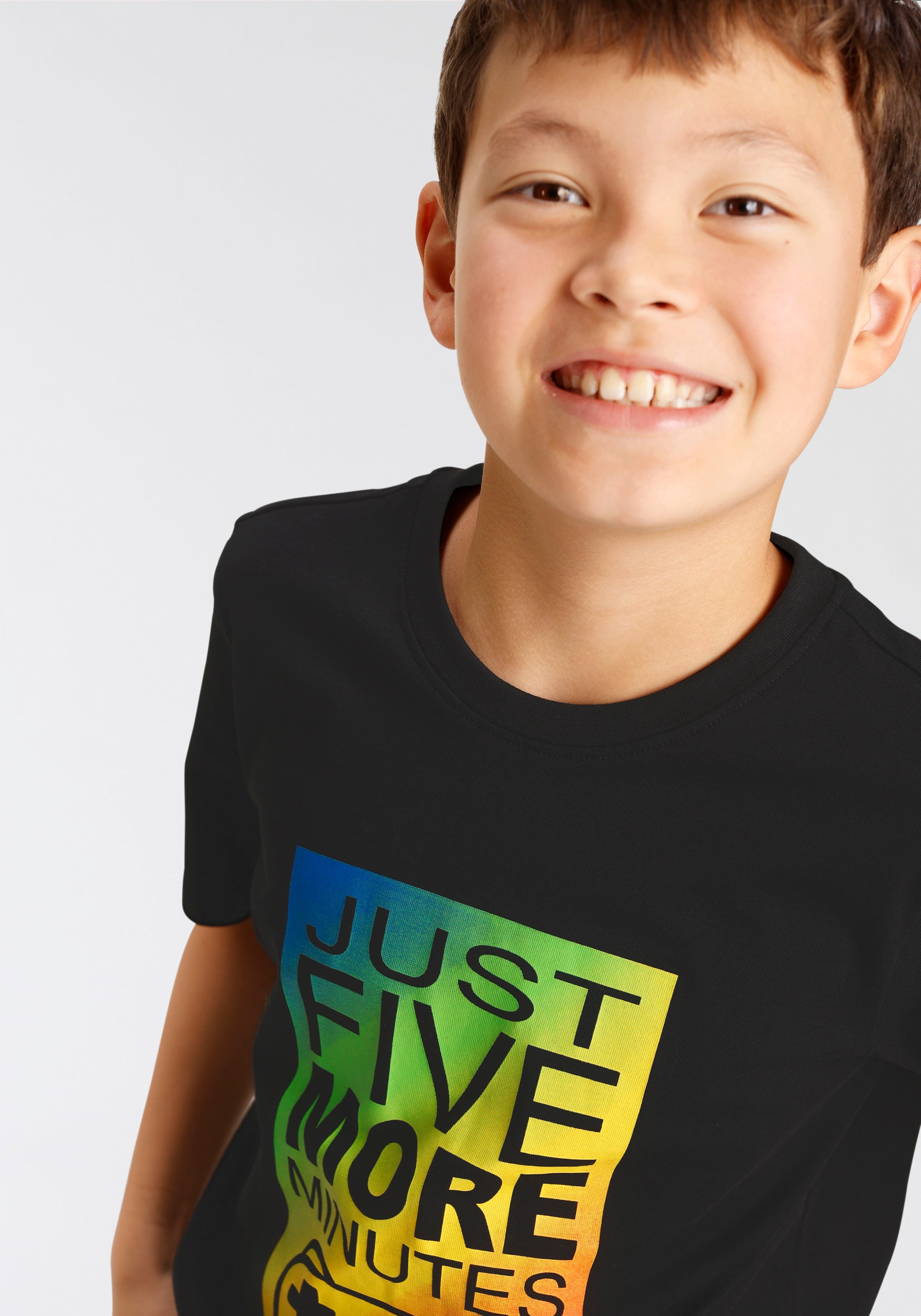 ✵ KIDSWORLD Jelmoli-Versand | 5 kaufen MORE T-Shirt MINUTES«, Gamer online Spruch »JUST