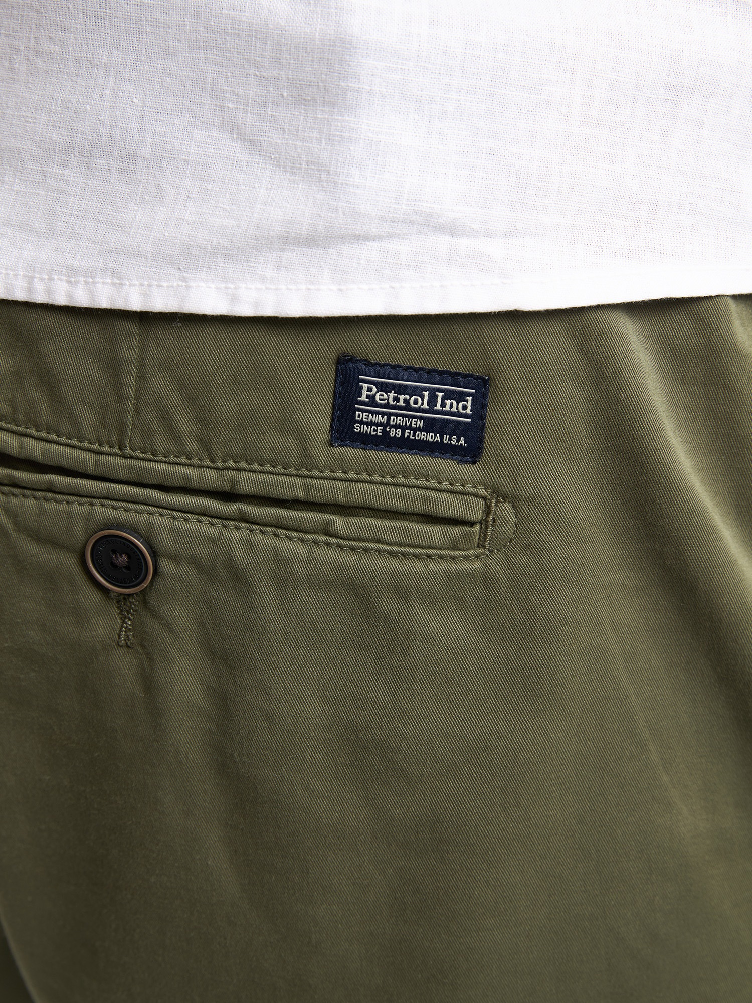 Petrol Industries Chinoshorts, Sommerhose mit Gürtel