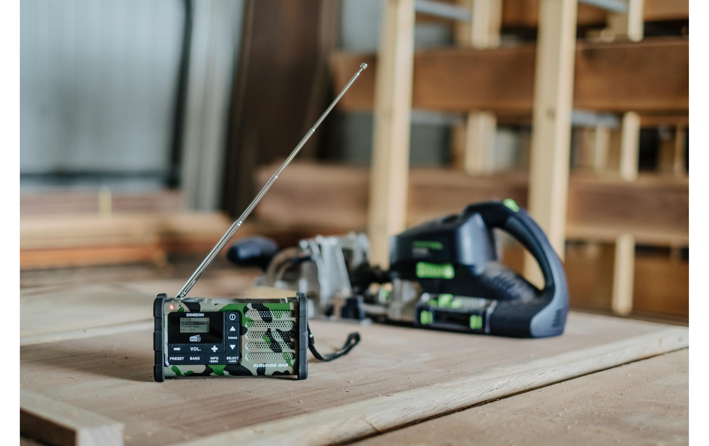 Sangean Digitalradio (DAB+) »Survivor DAB Camouflage«, (Digitalradio (DAB+)-FM-Tuner)