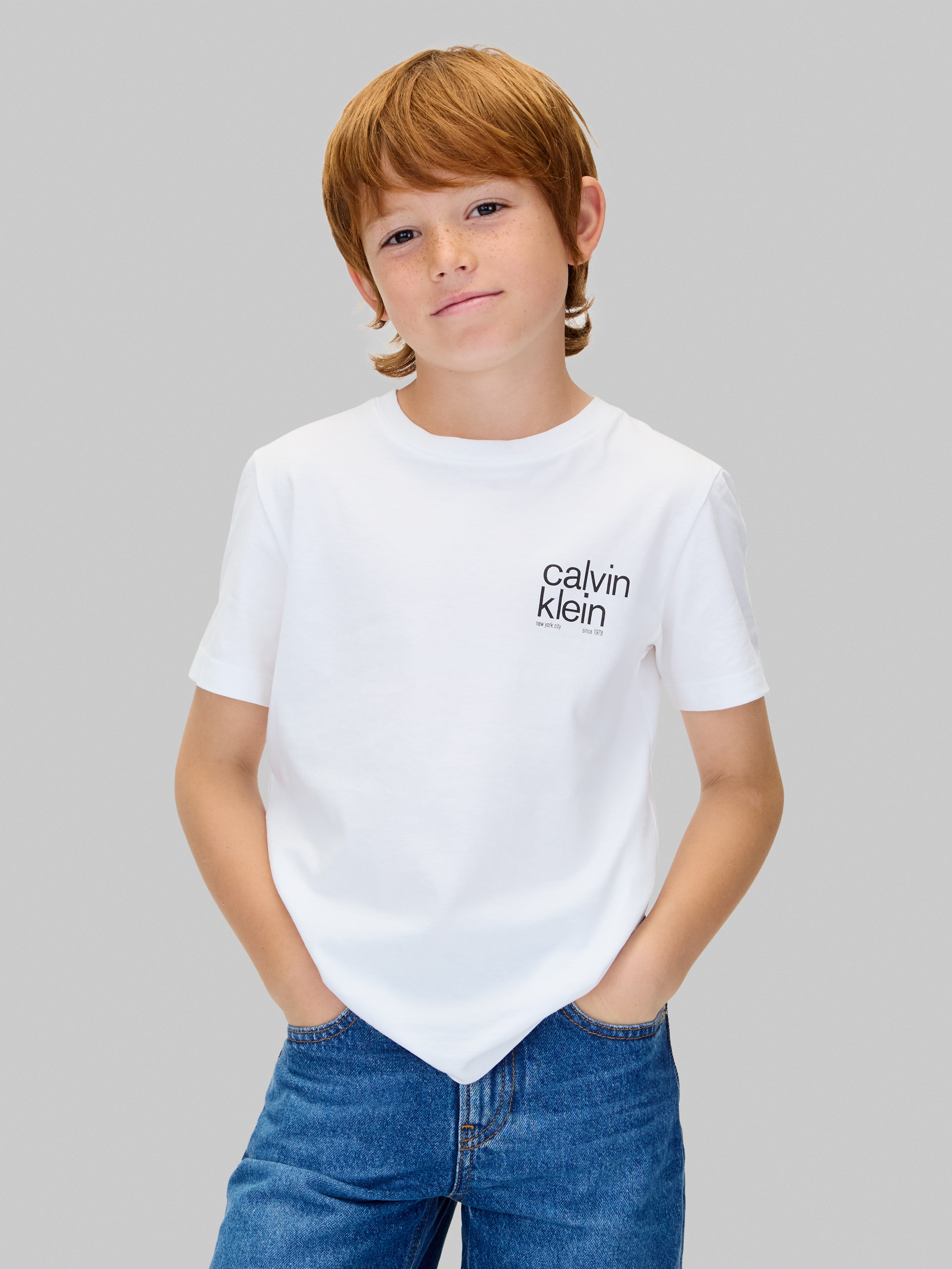 Calvin Klein Jeans T-Shirt »REG. CK SMALL GRAPHIC SS T-SHIRT« für Kinder bis 16 Jahre, Logo-Print