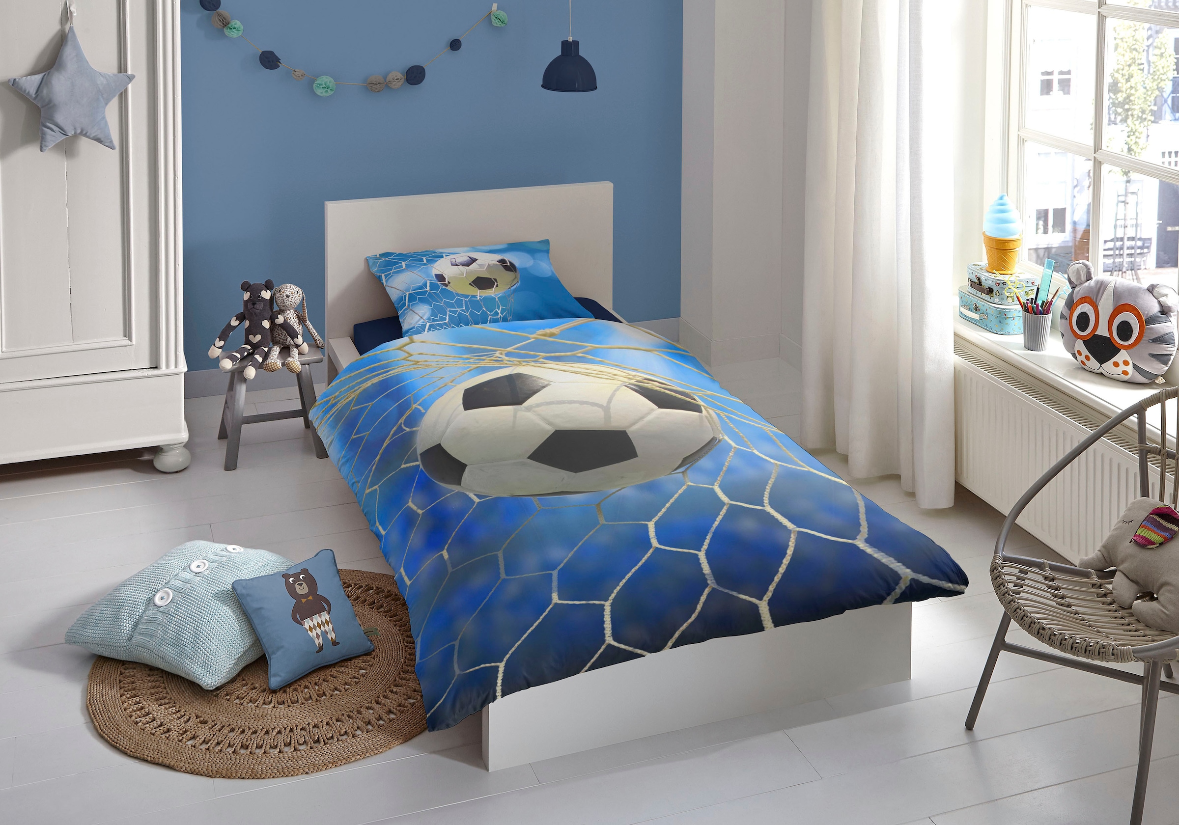 good morning Kinderbettwäsche »Sven«, Baumwolle, 135x200, Reissverschluss, Wendeoptik, Kind, Junge, Fussball