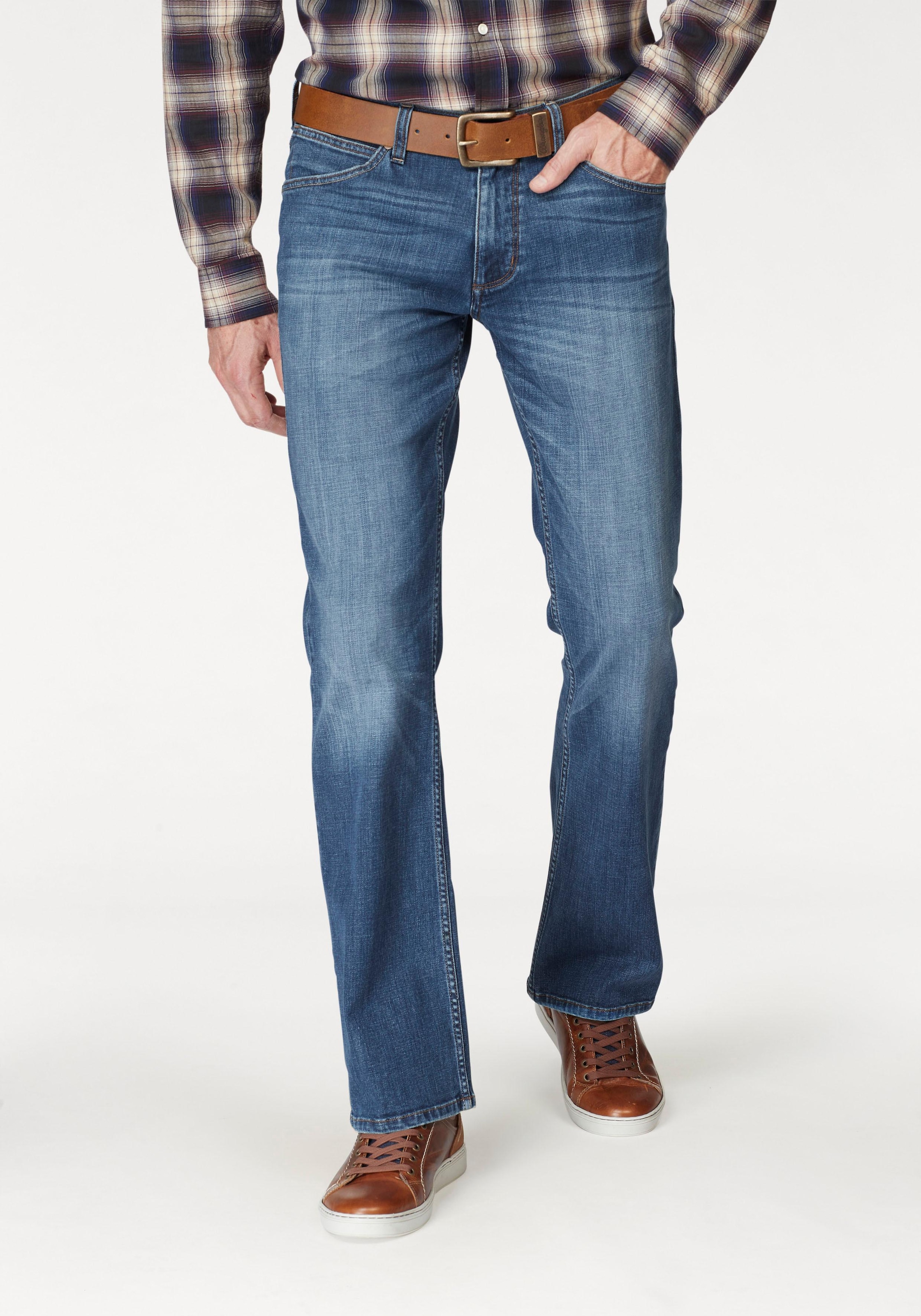 Wrangler Bootcut-Jeans »Jacksville«