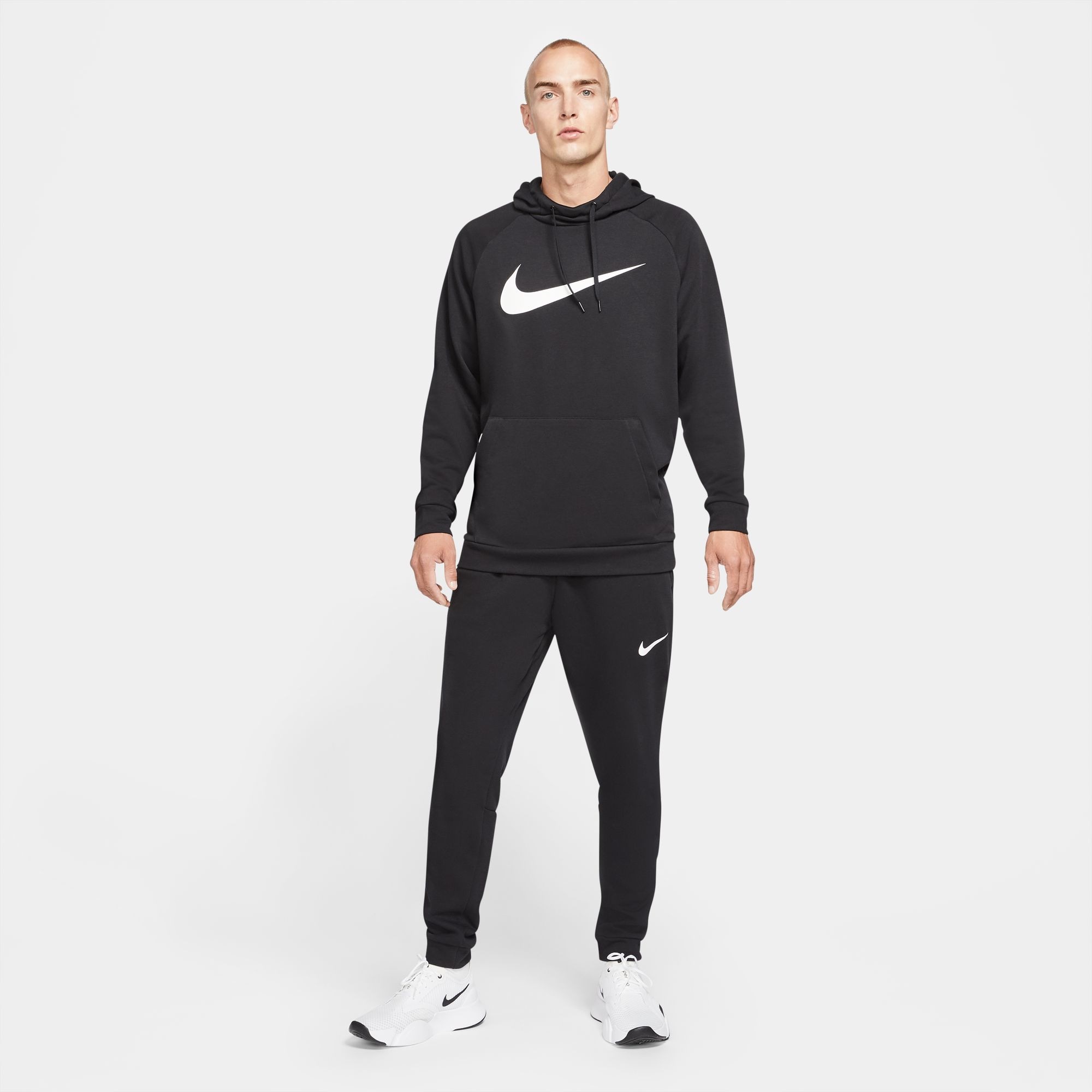 Nike Trainingshose »DRI-FIT MEN'S TAPERED TRAINING PANTS«