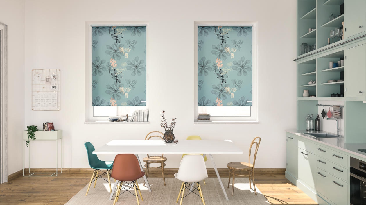 LICHTBLICK ORIGINAL Seitenzugrollo »Rollo Klemmfix, ohne Bohren, Verdunkelung, Aqua Floral - Blau«, verdunkelnd, Verdunkelung-energiesparend, freihängend