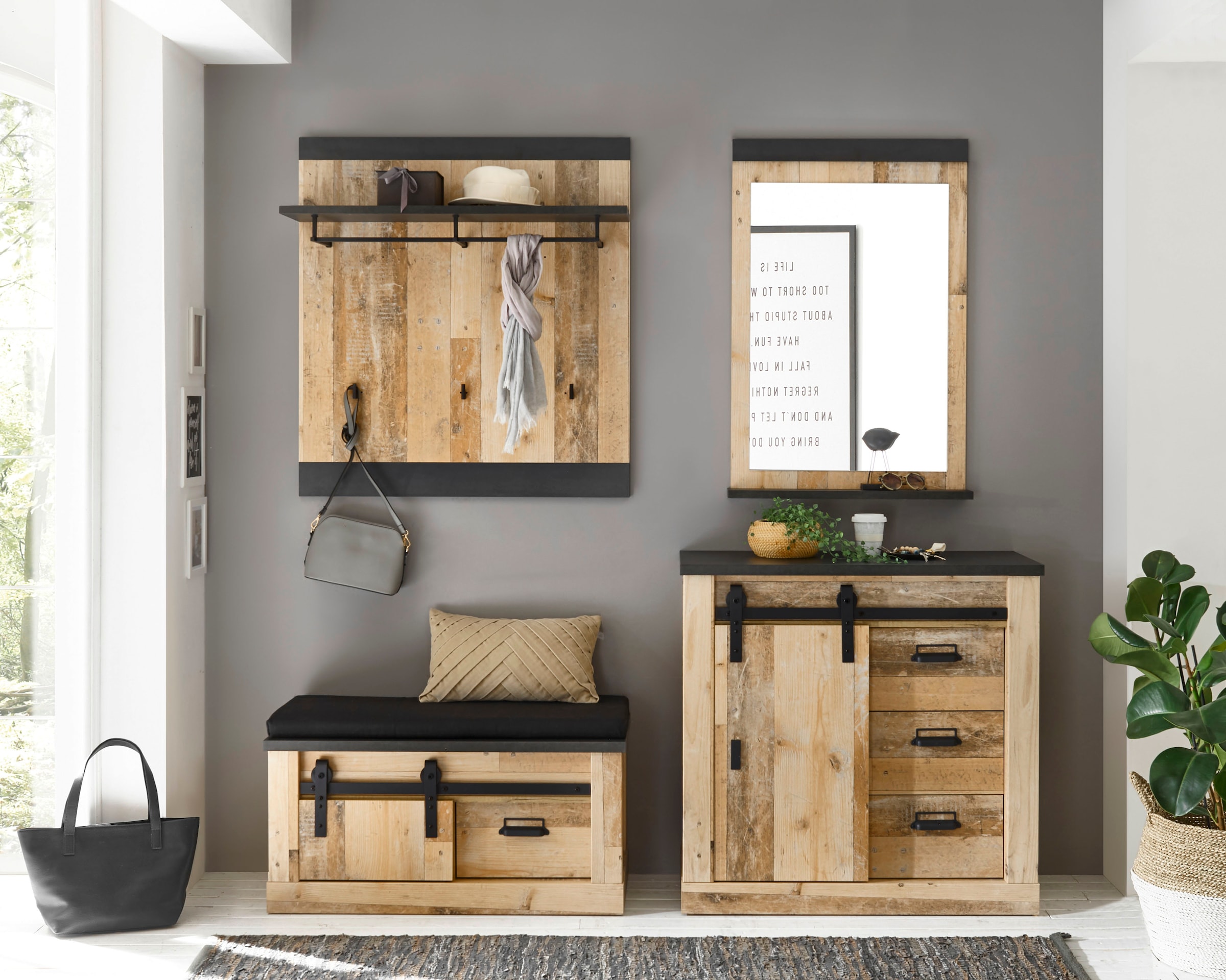 Home affaire Garderobenpaneel »SHERWOOD«, in modernem Holz Dekor, mit Beschlag aus Metall, Breite 92 cm