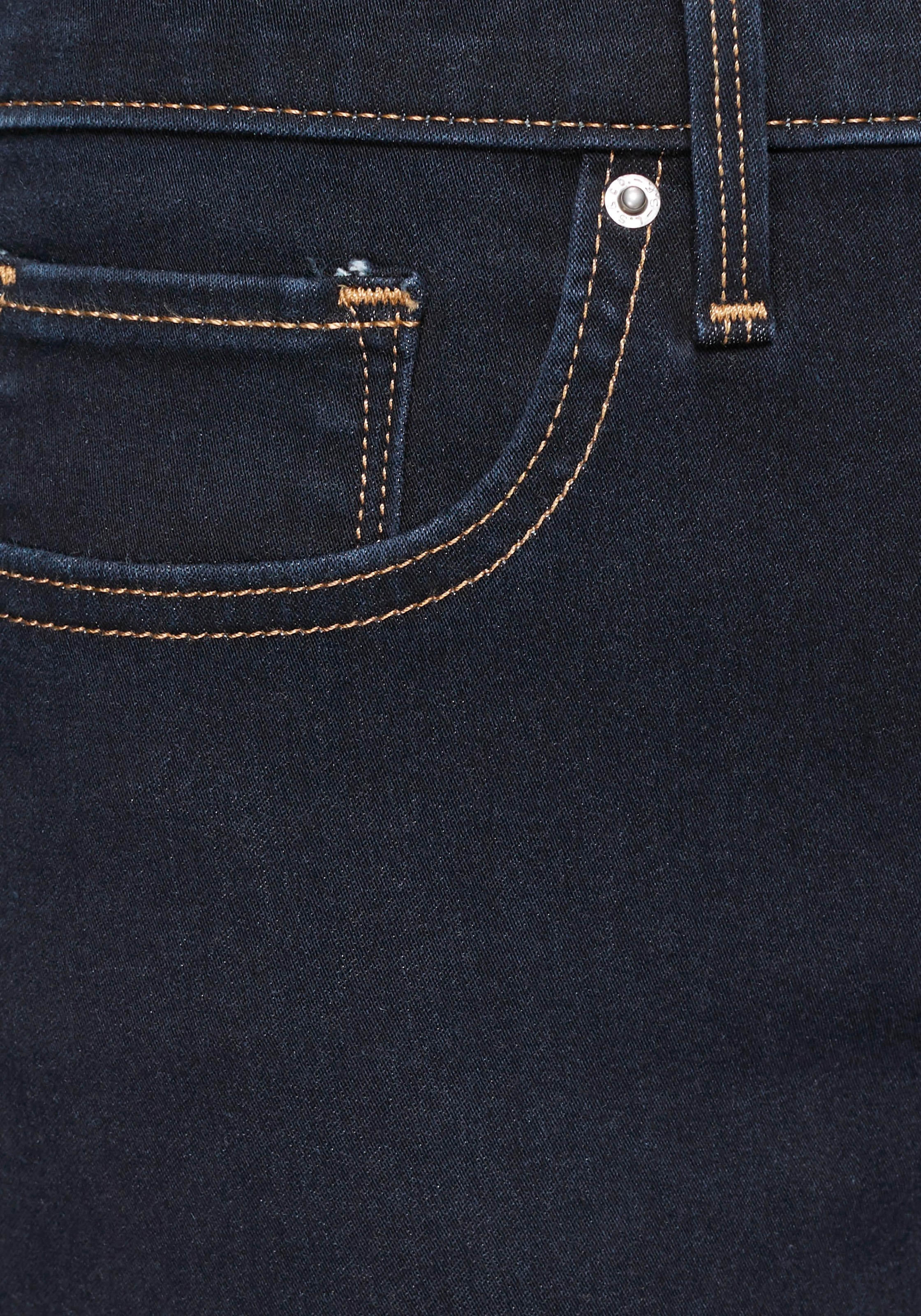 Levi's® Gerade Jeans »314 Shaping Straight«, mit Stretch