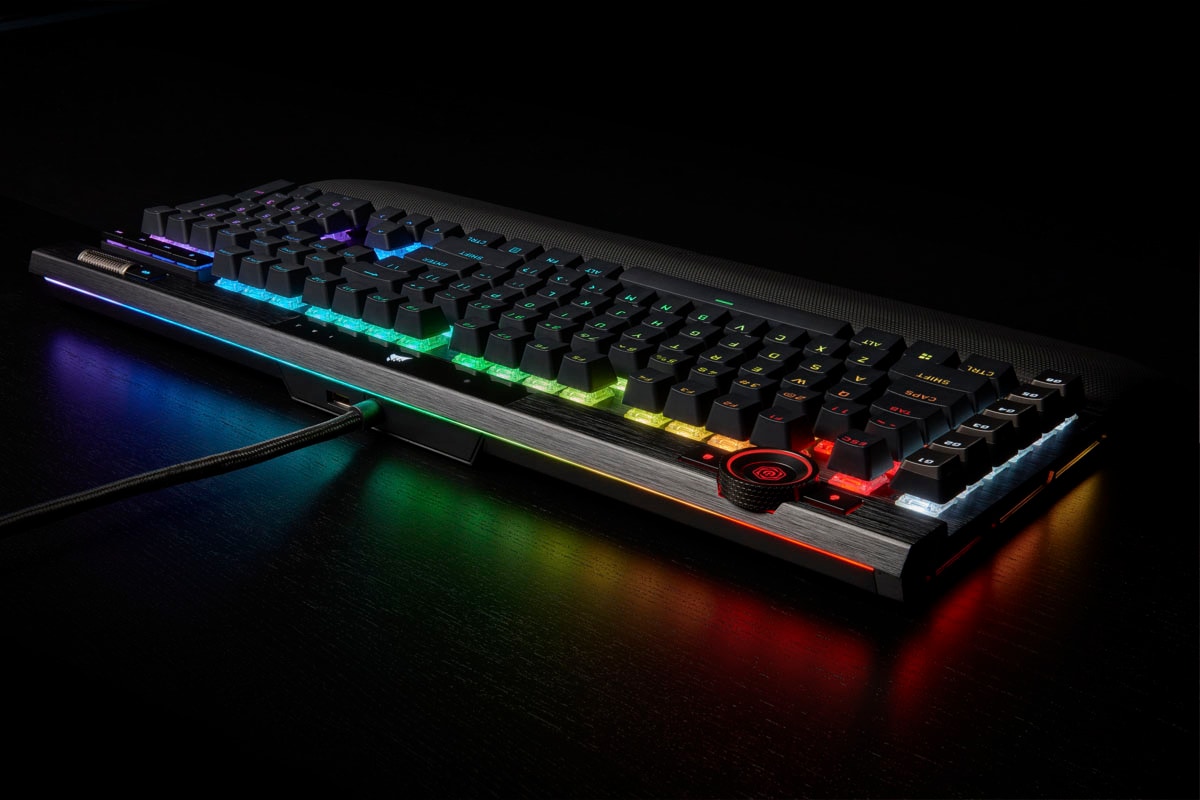 Corsair Gaming-Tastatur »Corsair K100 RGB«, (Handgelenkauflage-Multimedia-Tasten-programmierbare G-Tasten)