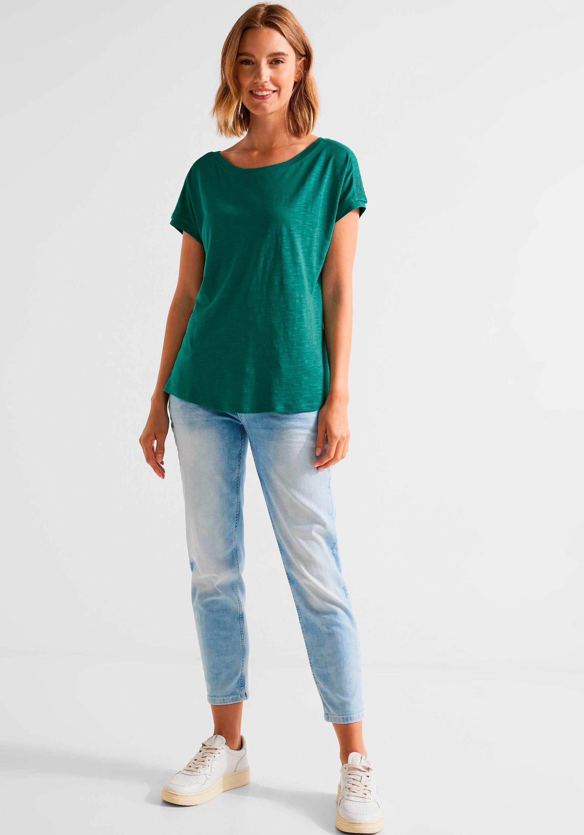 und Schweiz bei den auf ONE STREET modischen online mit Ziernähten Schultern Jelmoli-Versand T-Shirt, kaufen Raffungen