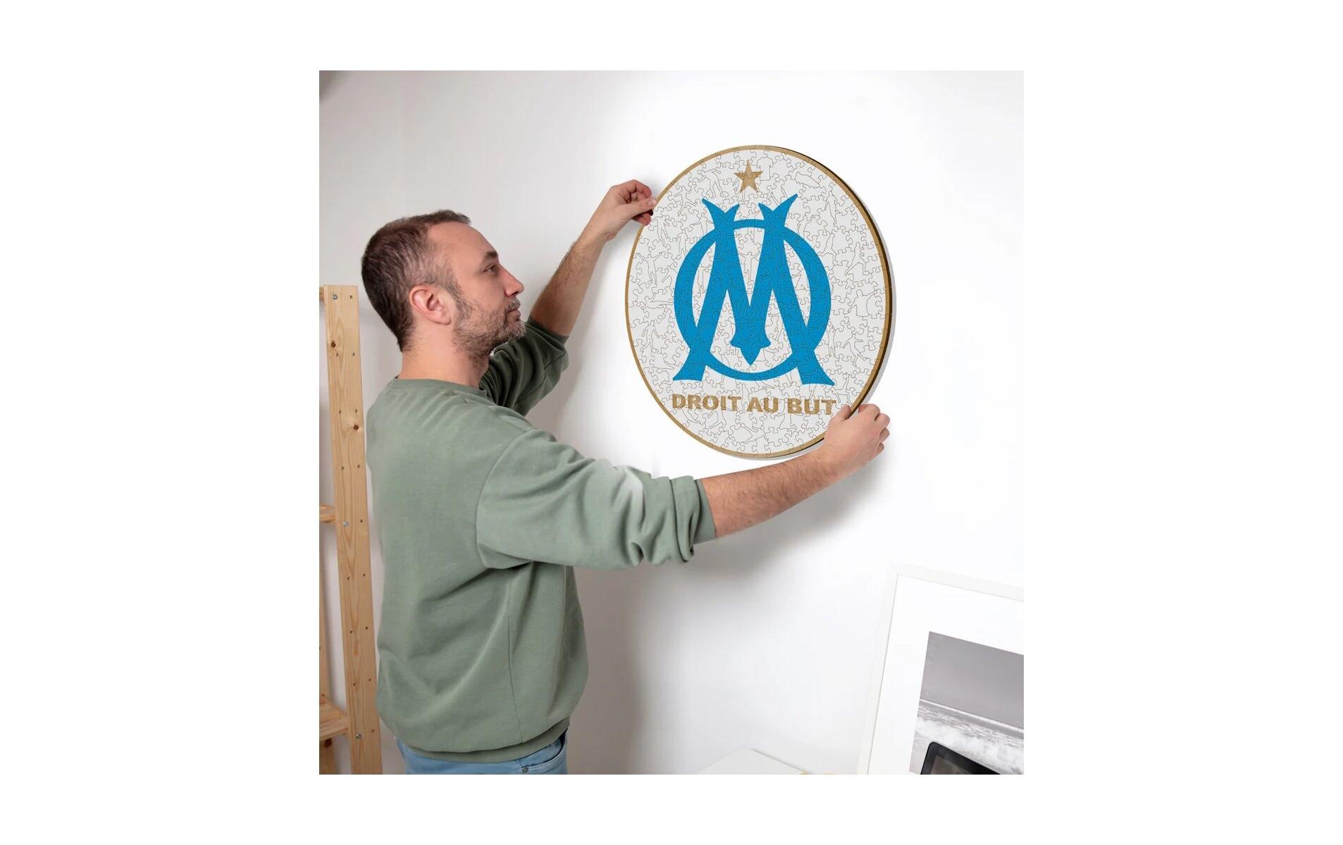 Puzzle »Iconic Olympique Marseille – Logo«, Holzart: Birke (Herkunftsland: China)