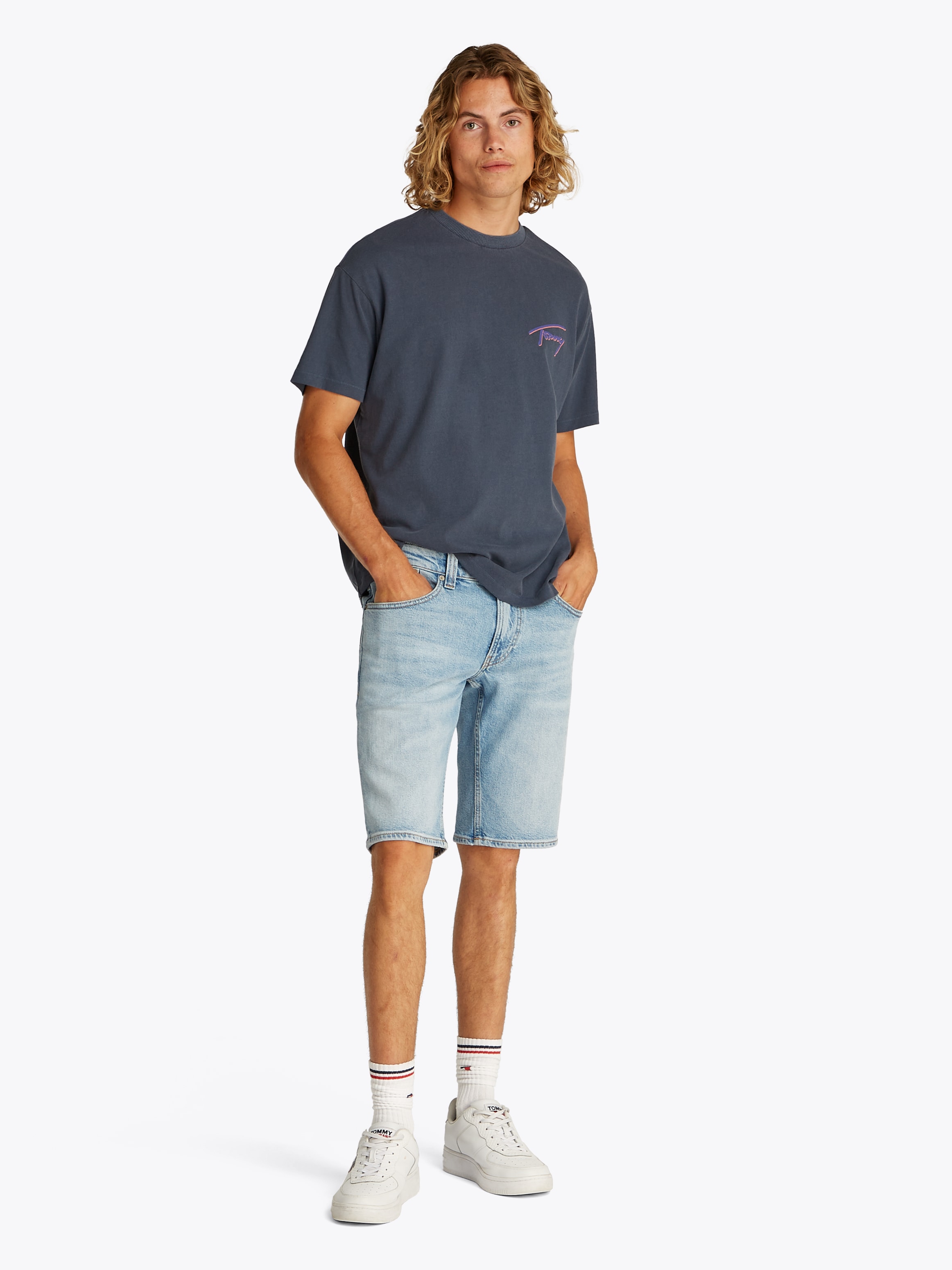Tommy Jeans T-Shirt »TJM RLX FADED GRAPHIC TEE EXT«, mit grossem Rückendruck