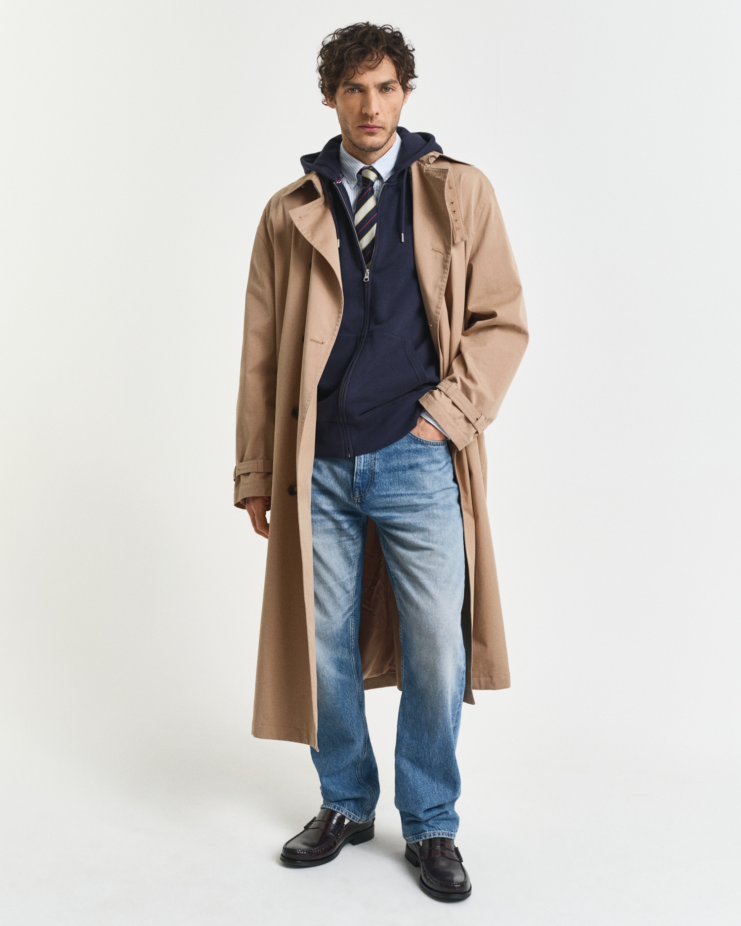 Gant Kapuzensweatjacke »REG SHIELD FULL ZIP HOODIE«, mit Logostickerei auf der Brust